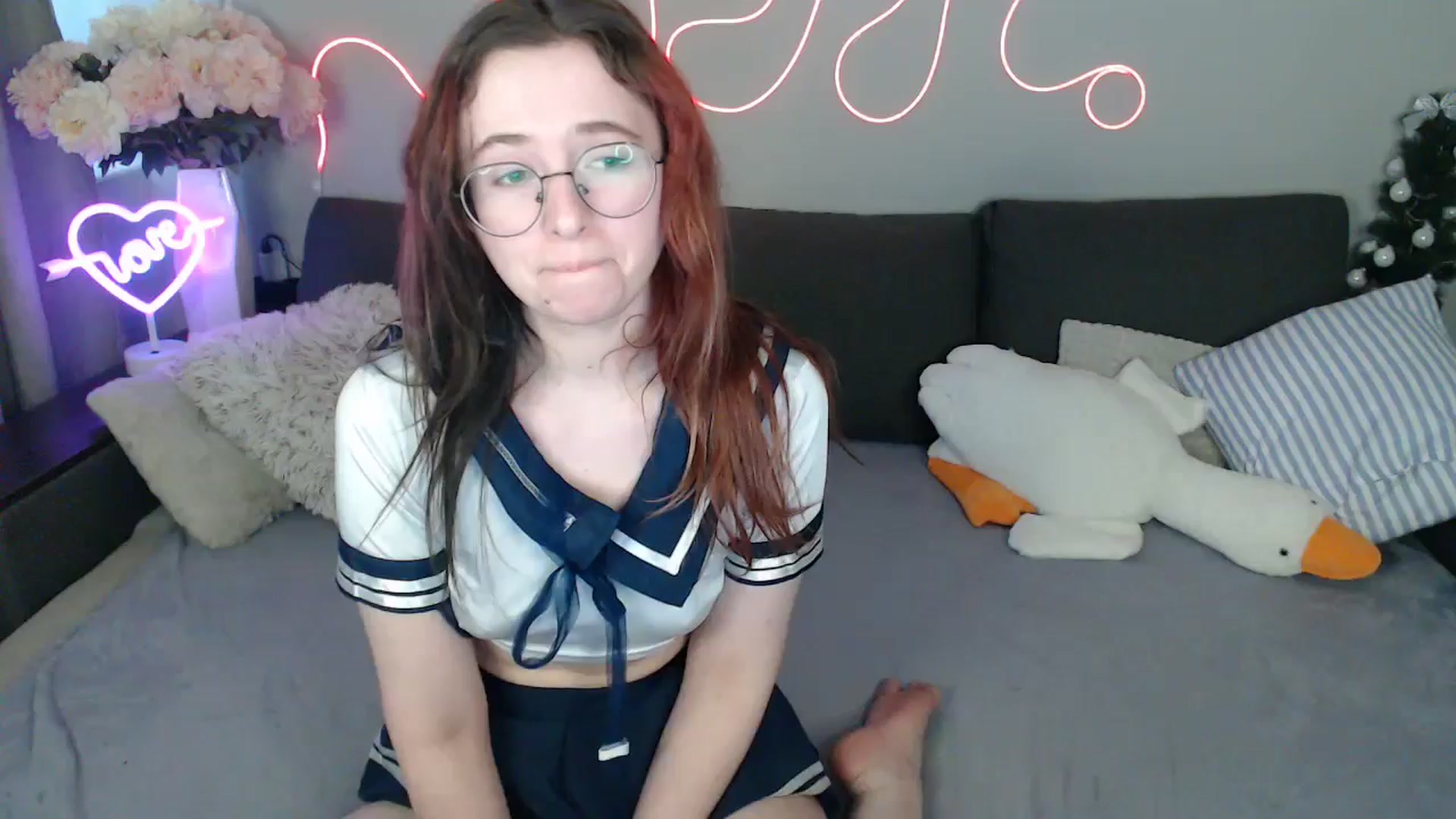 Gallery image thumbnail from Mini_Diva's myfreecams stream on, 05/01/2026, 11:11 image 6 of 20