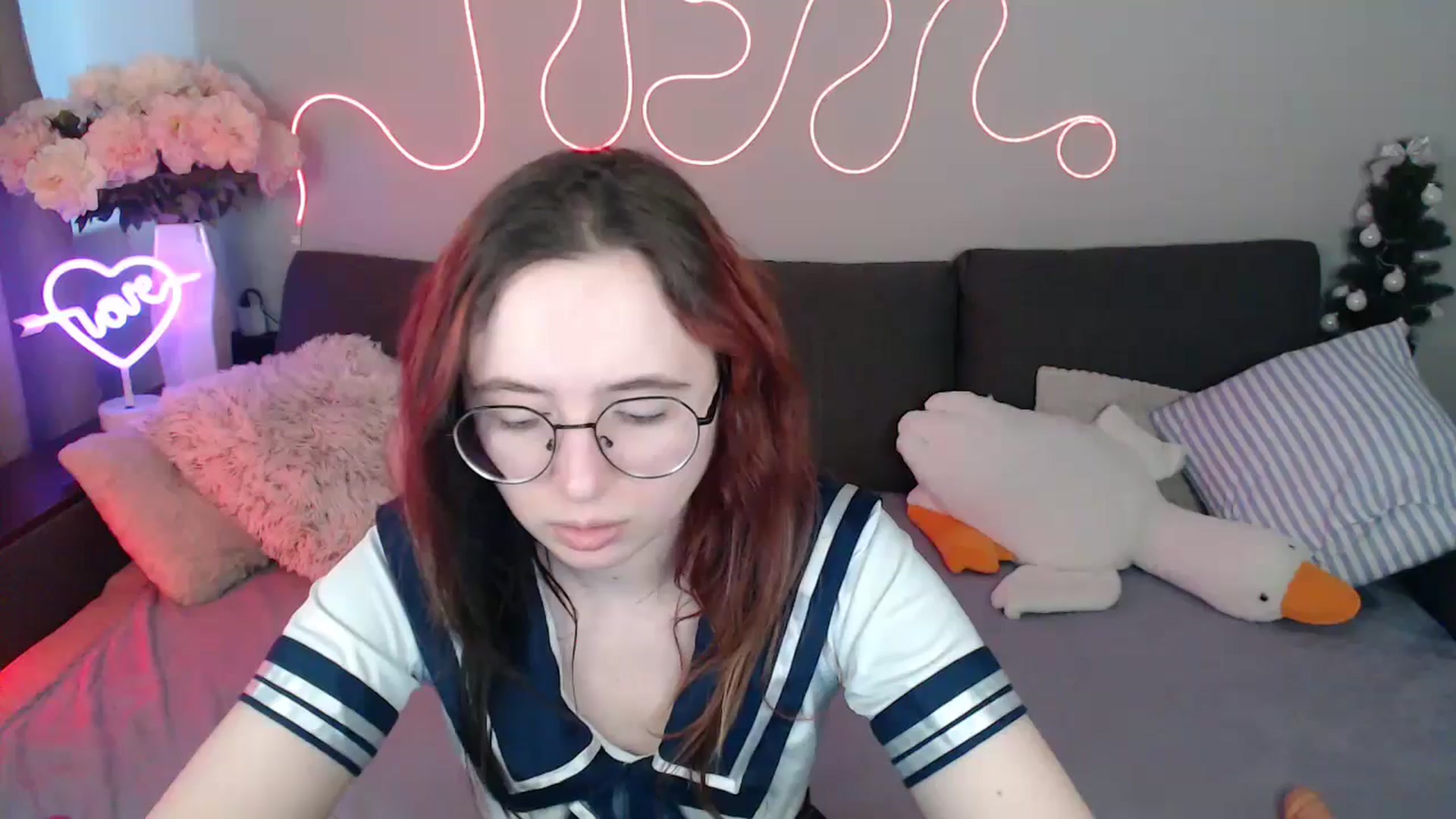 Gallery image thumbnail from Mini_Diva's myfreecams stream on, 05/01/2026, 12:17 image 20 of 20