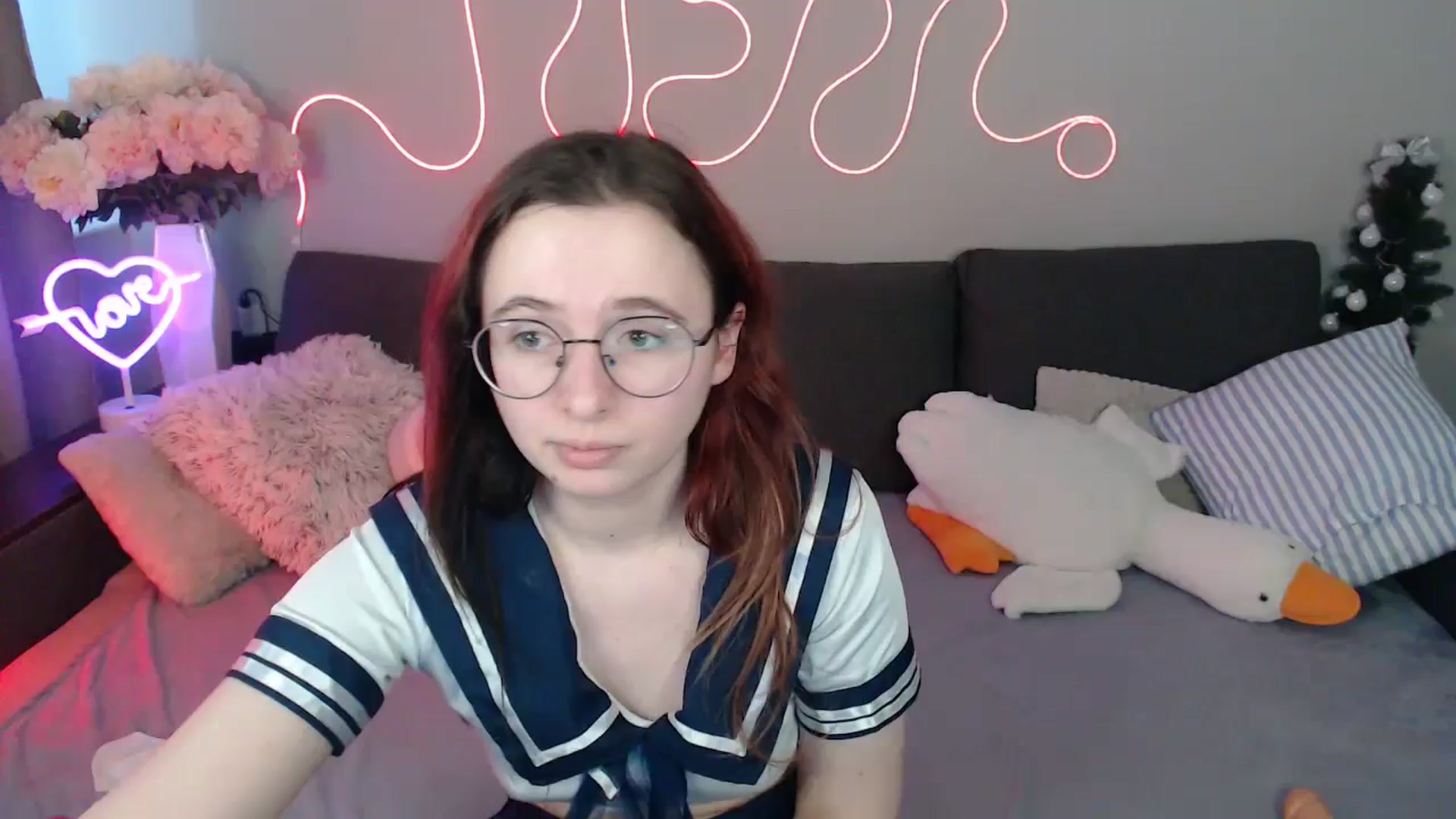 Gallery image thumbnail from Mini_Diva's myfreecams stream on, 05/01/2026, 12:17 image 6 of 20