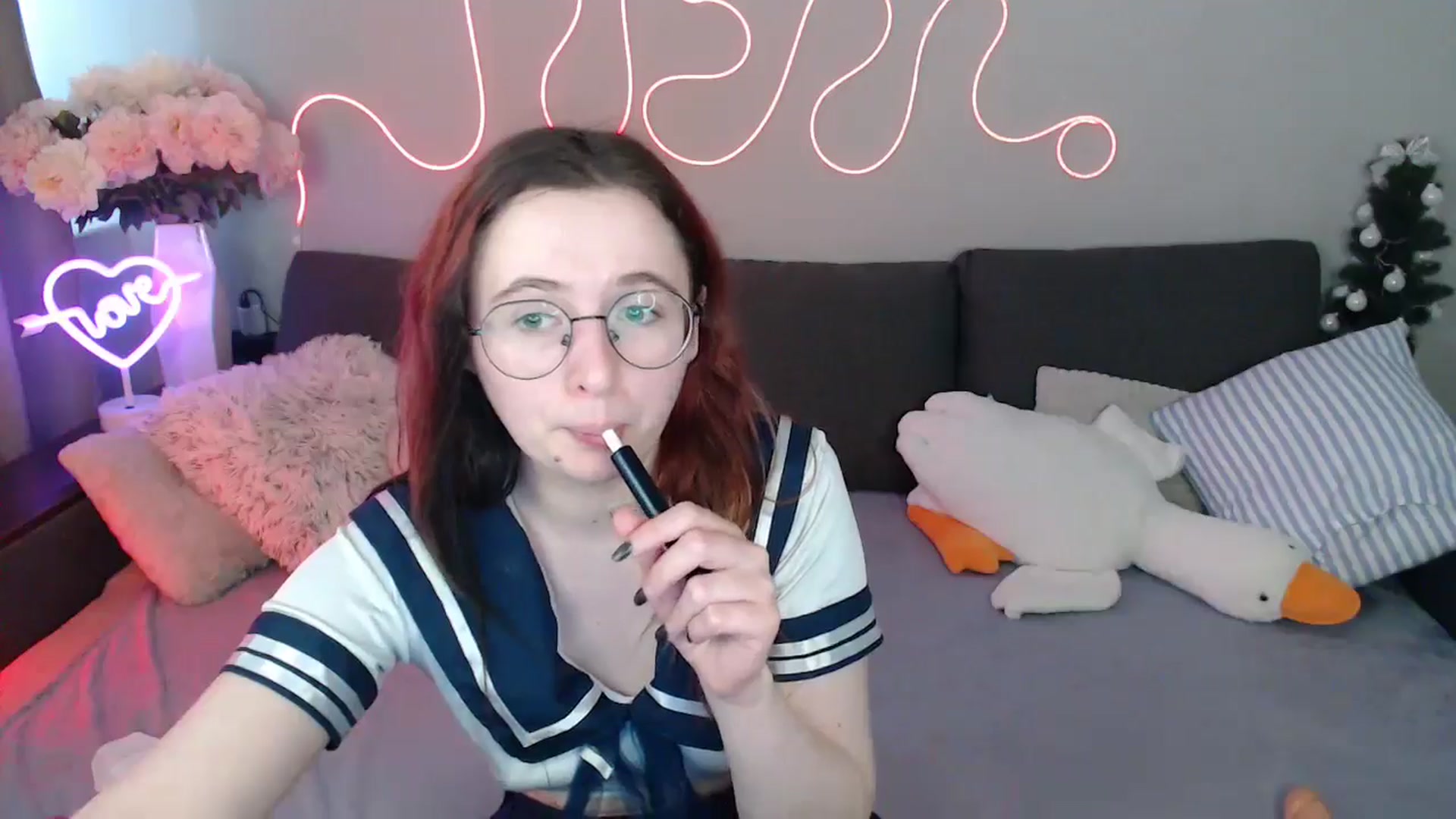 Gallery image thumbnail from Mini_Diva's myfreecams stream on, 05/01/2026, 12:17 image 5 of 20
