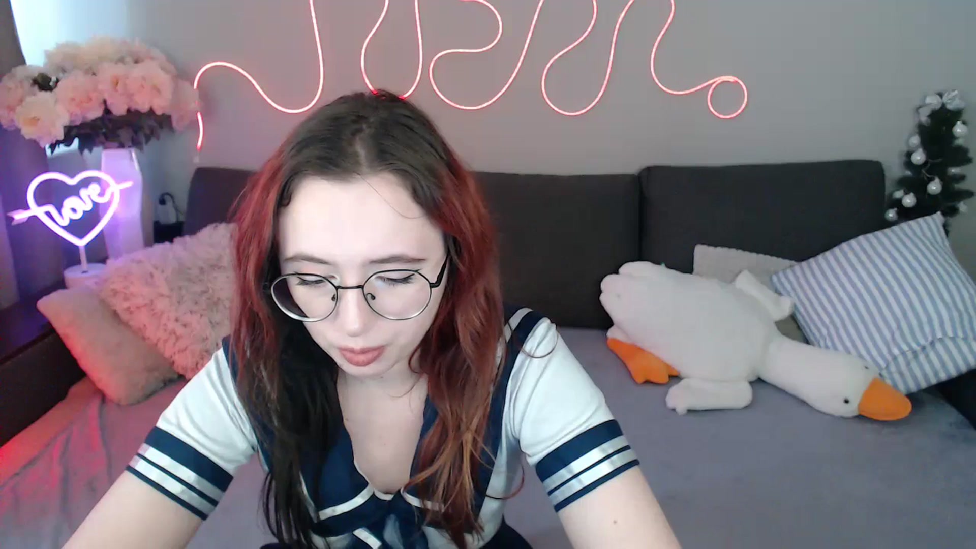 Gallery image thumbnail from Mini_Diva's myfreecams stream on, 05/01/2026, 13:49 image 19 of 20