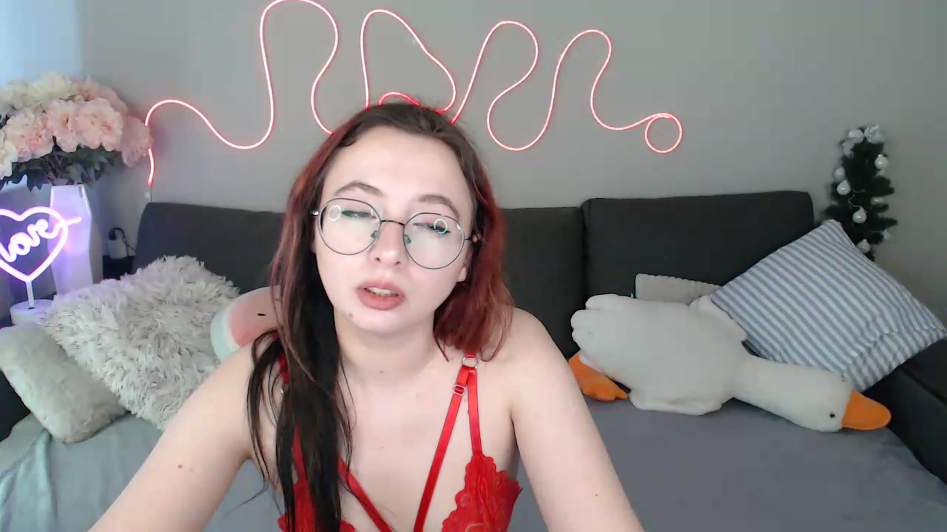 Gallery image thumbnail from Mini_Diva's myfreecams stream on, 05/02/2026, 13:47 image 11 of 20