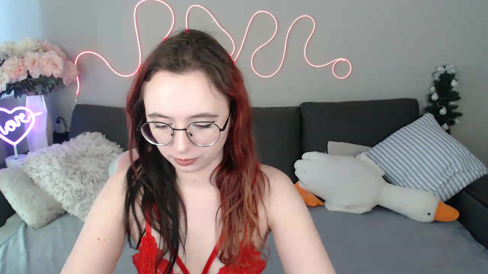 Gallery image thumbnail from Mini_Diva's myfreecams stream on, 05/02/2026, 13:47 image 6 of 20