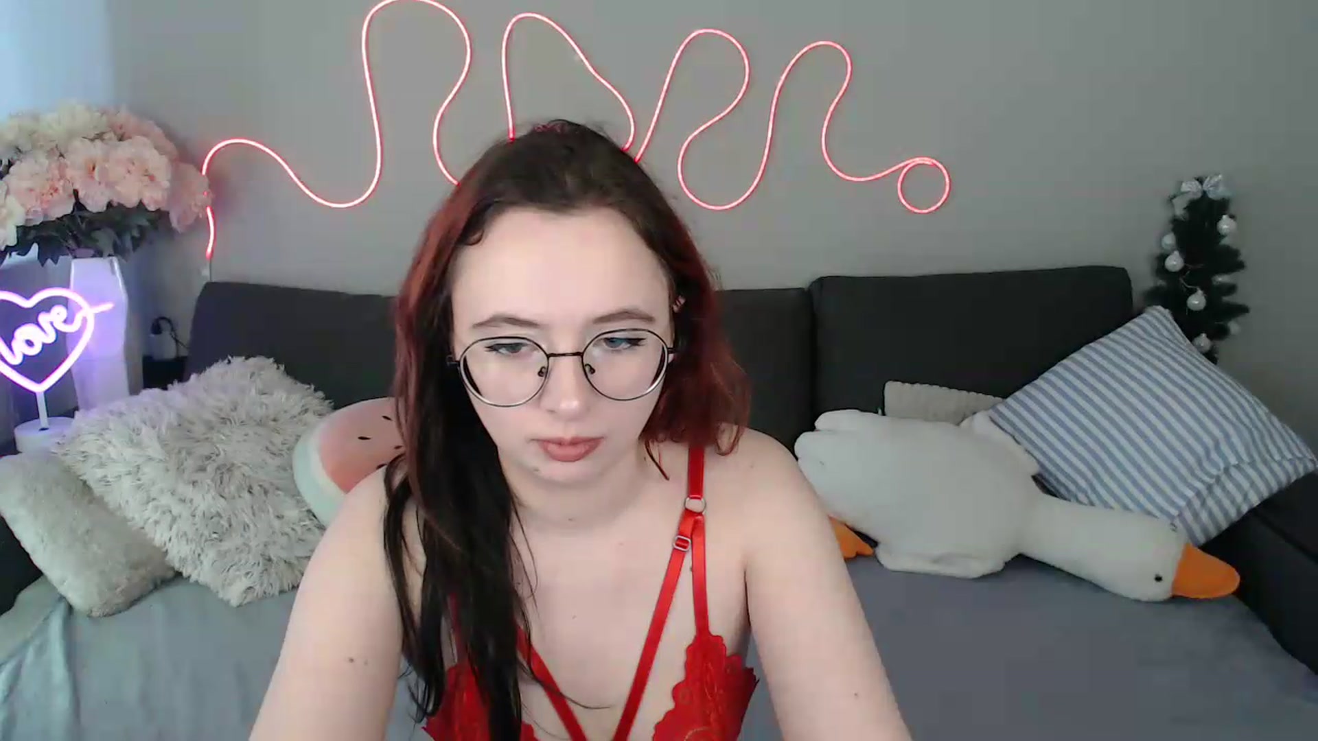 Gallery image thumbnail from Mini_Diva's myfreecams stream on, 05/02/2026, 13:47 image 10 of 20
