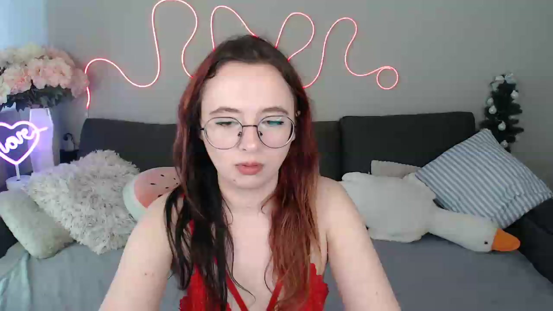 Gallery image thumbnail from Mini_Diva's myfreecams stream on, 05/02/2026, 13:47 image 9 of 20