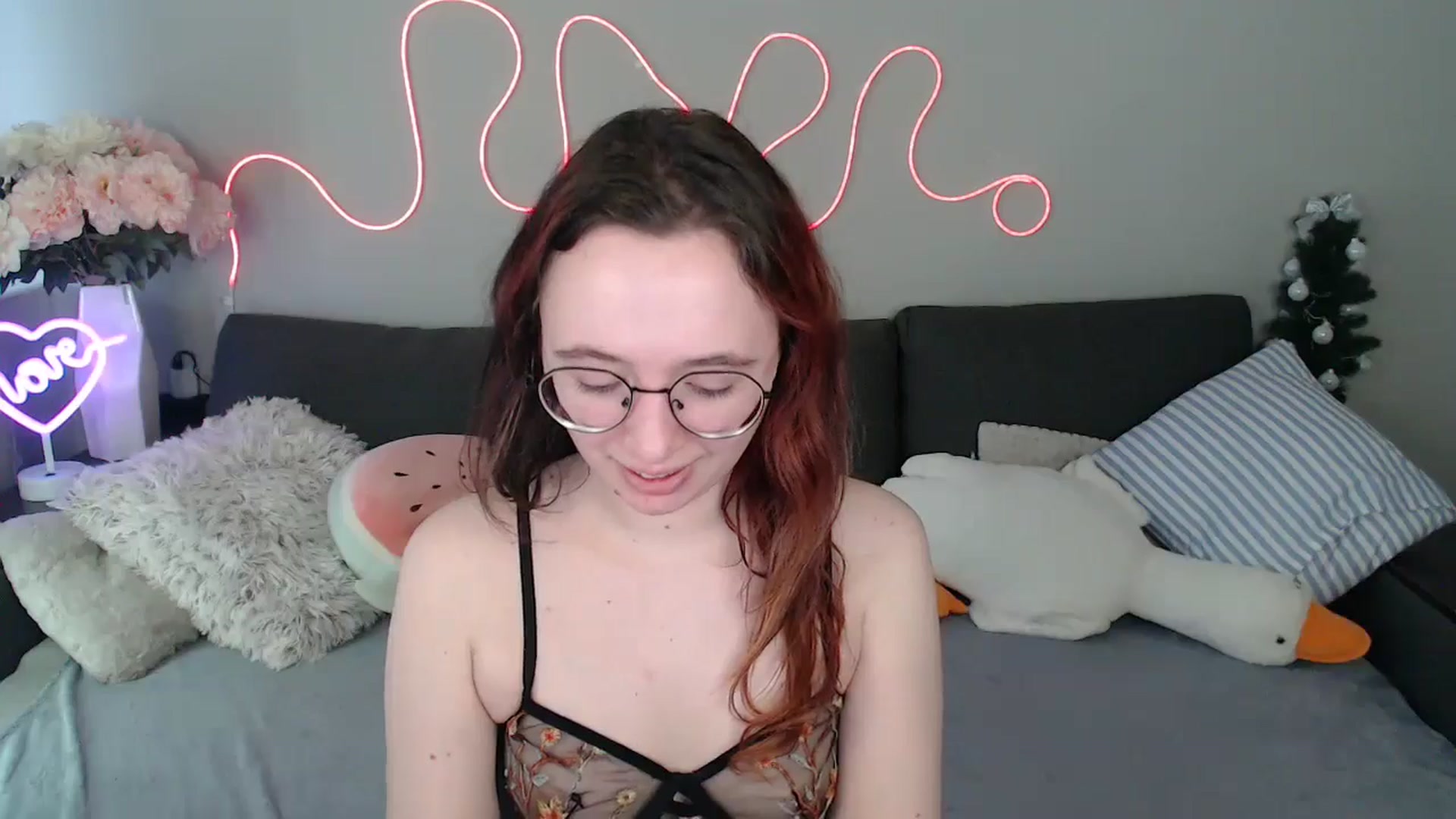 Gallery image thumbnail from Mini_Diva's myfreecams stream on, 05/03/2026, 10:49 image 2 of 20