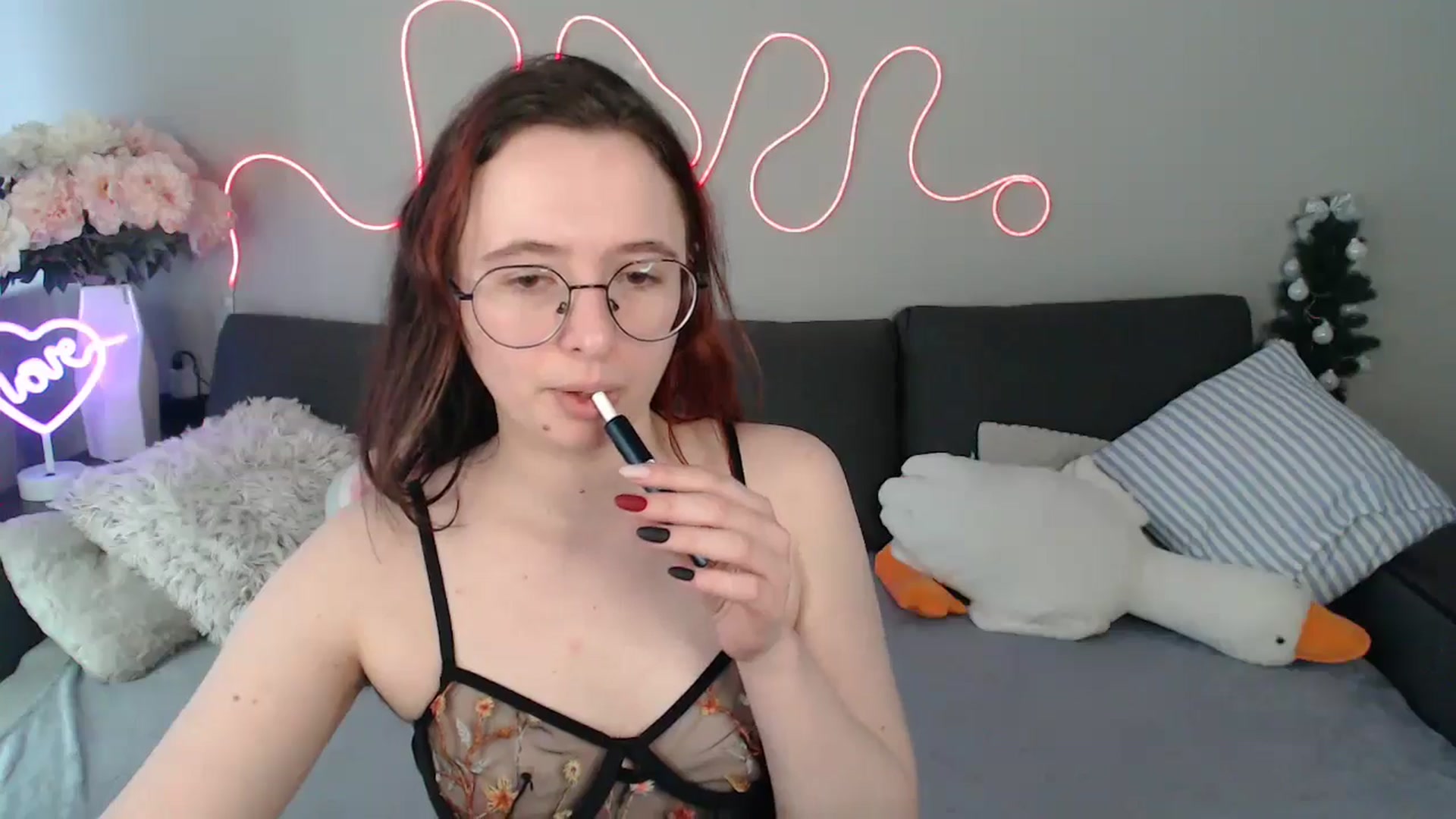 Gallery image thumbnail from Mini_Diva's myfreecams stream on, 05/03/2026, 10:49 image 5 of 20