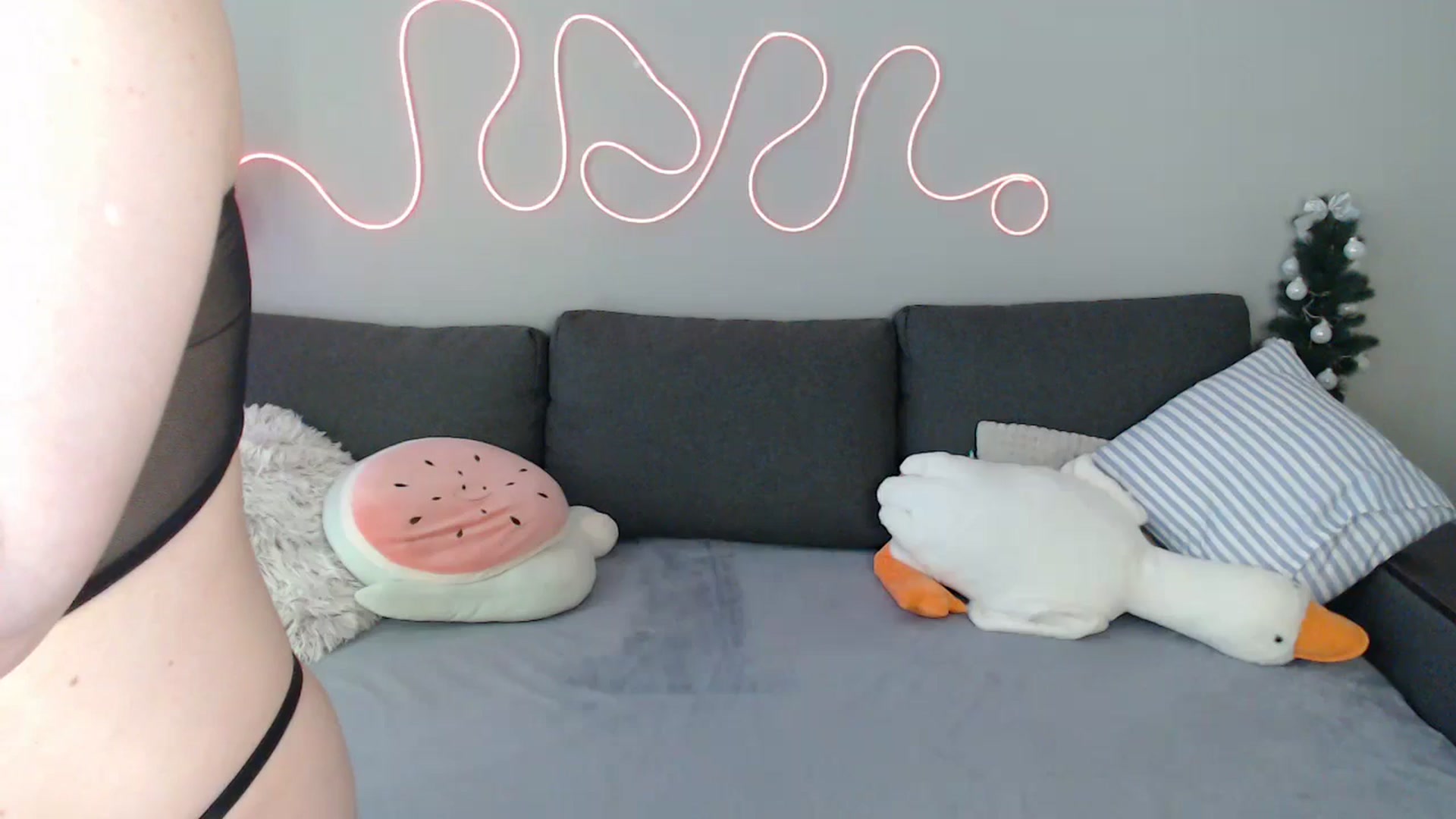 Gallery image thumbnail from Mini_Diva's myfreecams stream on, 05/03/2026, 13:56 image 9 of 20