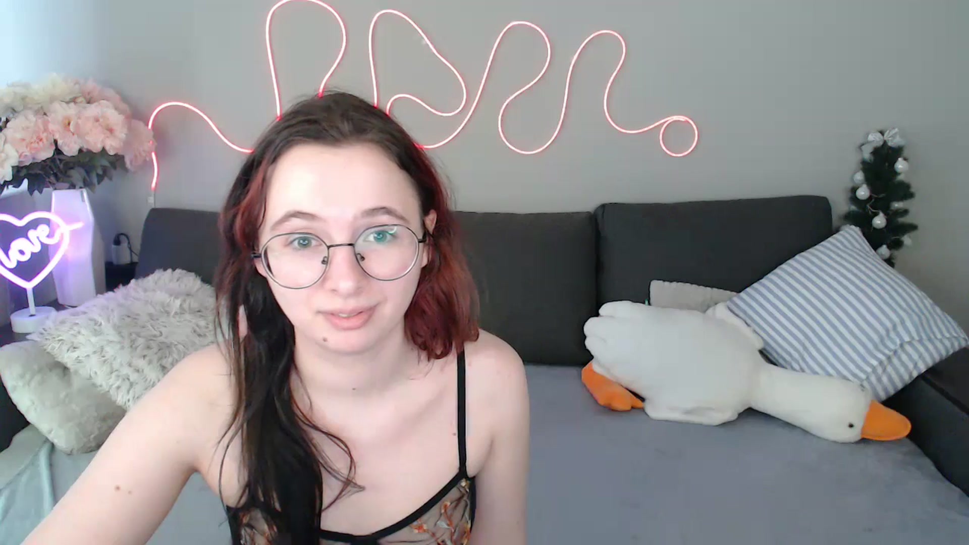 Gallery image thumbnail from Mini_Diva's myfreecams stream on, 05/03/2026, 13:56 image 7 of 20
