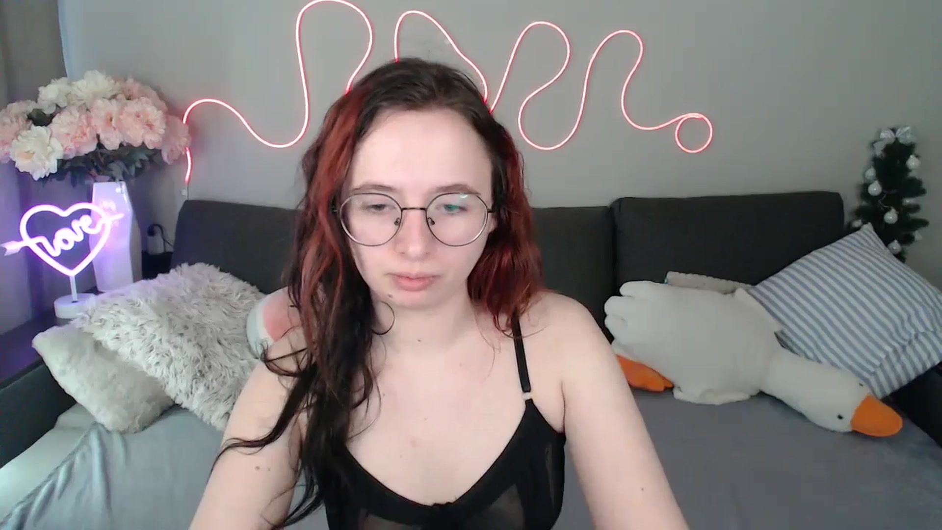 Gallery image thumbnail from Mini_Diva's myfreecams stream on, 05/04/2026, 12:15 image 5 of 20