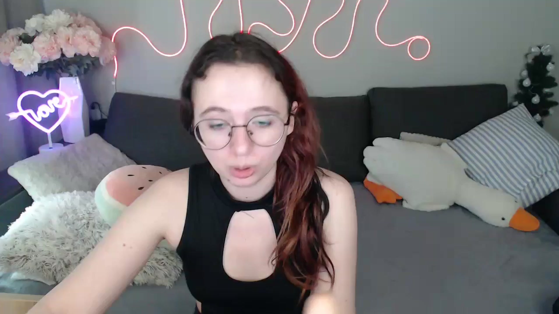 Gallery image thumbnail from Mini_Diva's myfreecams stream on, 05/10/2026, 13:56 image 1 of 20
