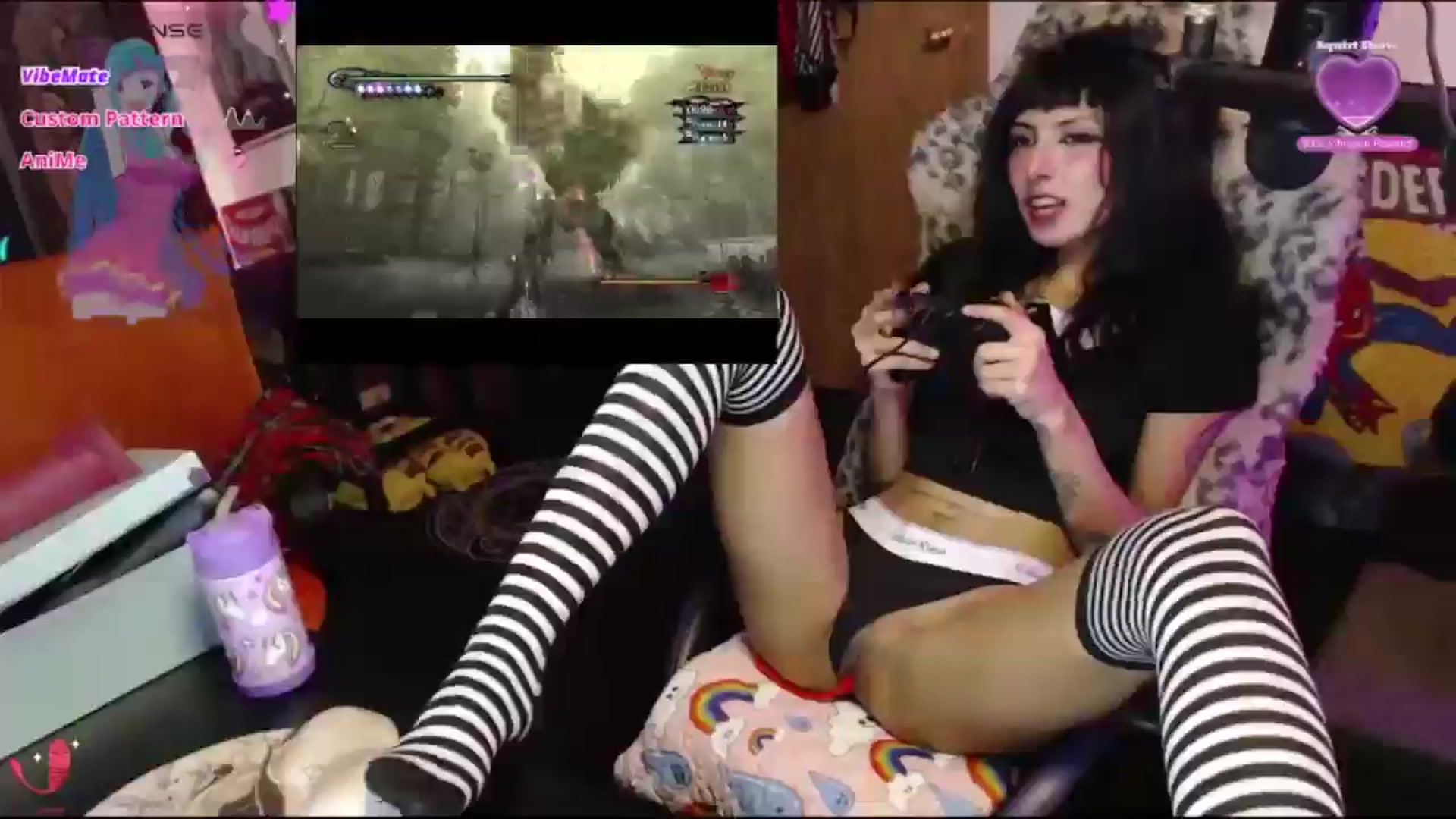 Gallery image thumbnail from Miniindian's myfreecams stream on, 12/19/2024, 08:30 image 4 of 20