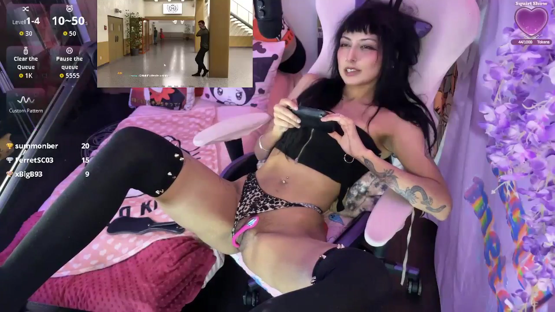 Gallery image thumbnail from Miniindian's myfreecams stream on, 12/28/2025, 08:25 image 16 of 20