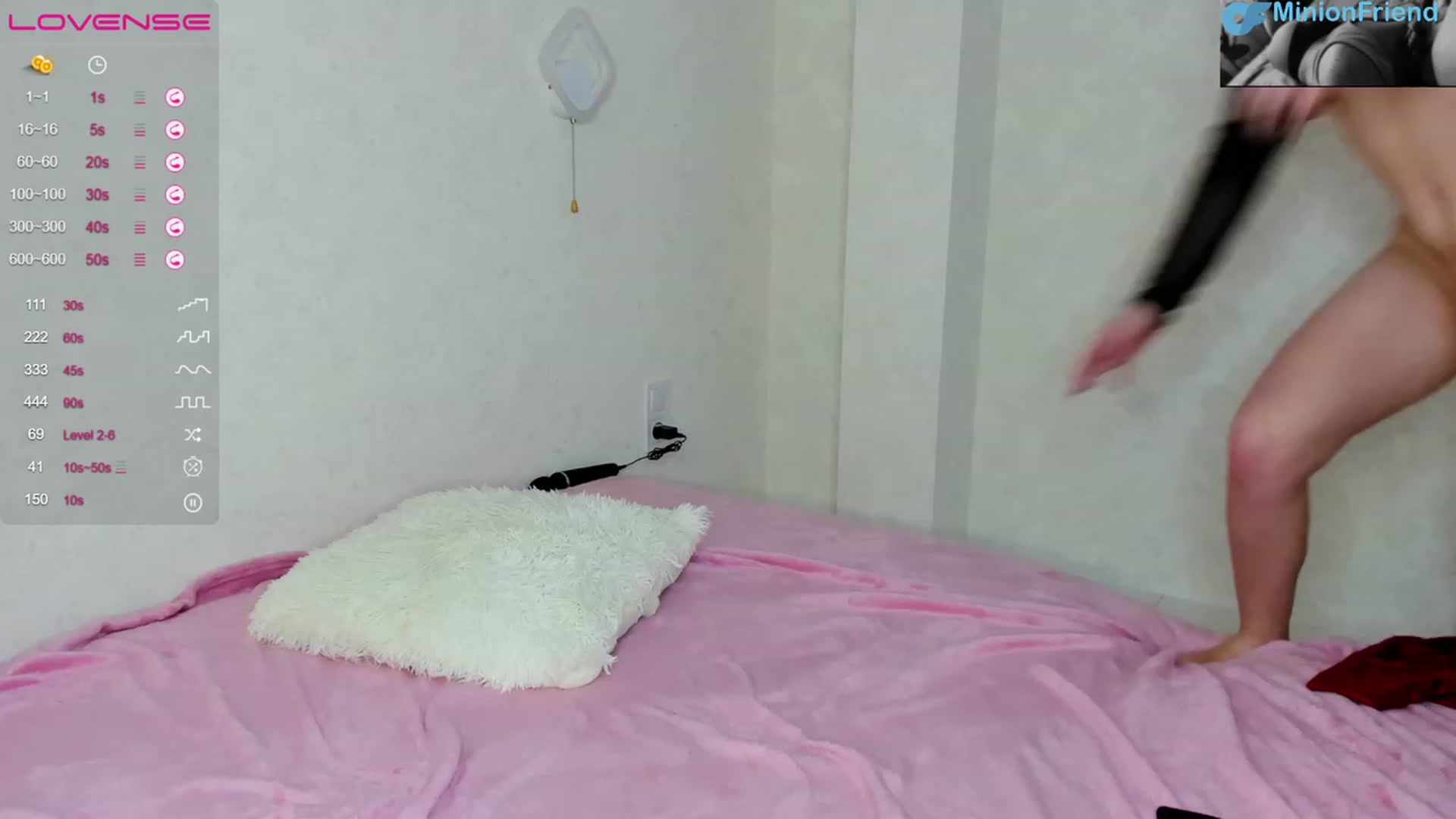 Gallery image thumbnail from MinionFriend_'s myfreecams stream on, 01/15/2024, 19:44 image 5 of 20