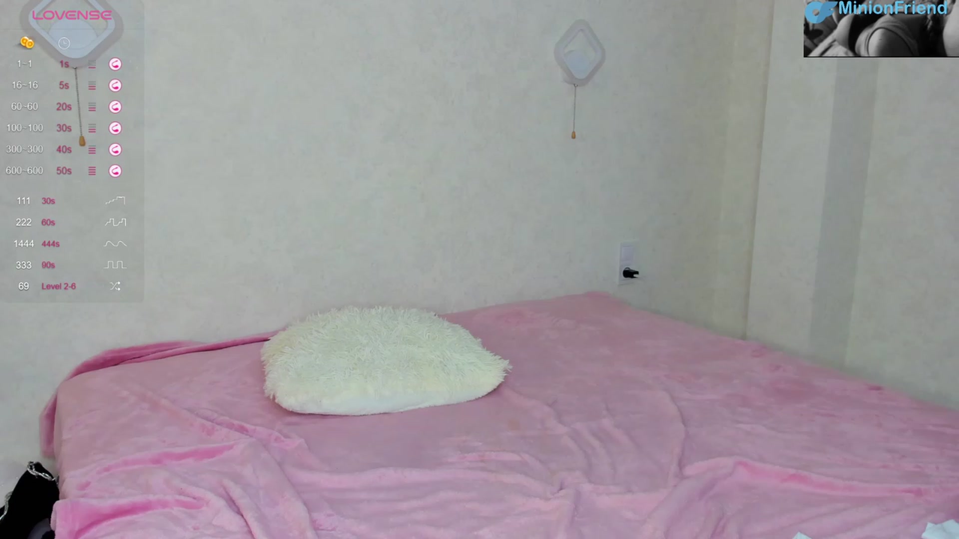 Gallery image thumbnail from MinionFriend_'s myfreecams stream on, 01/27/2024, 19:50 image 18 of 20