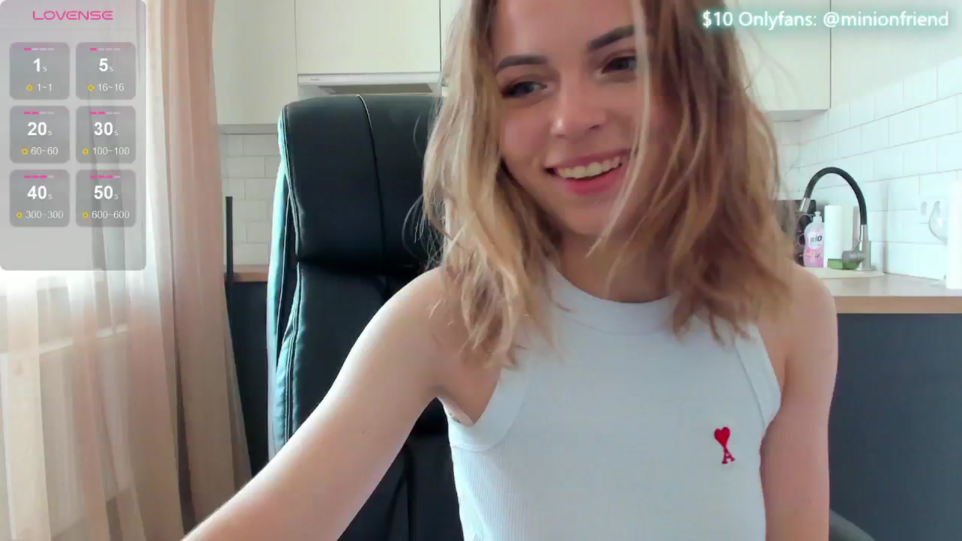 Gallery image thumbnail from MinionFriend_'s myfreecams stream on, 06/19/2024, 12:53 image 4 of 20