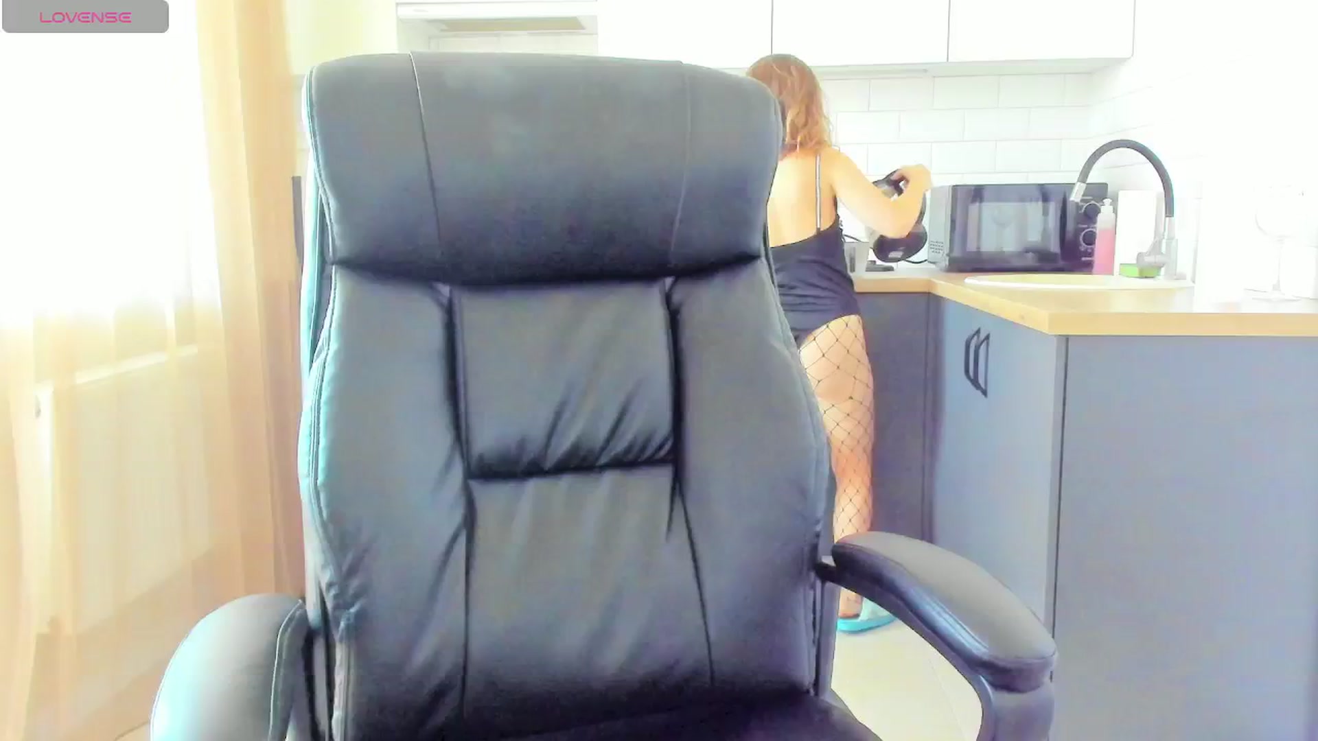 Gallery image thumbnail from MinionFriend_'s myfreecams stream on, 06/22/2024, 10:31 image 14 of 20