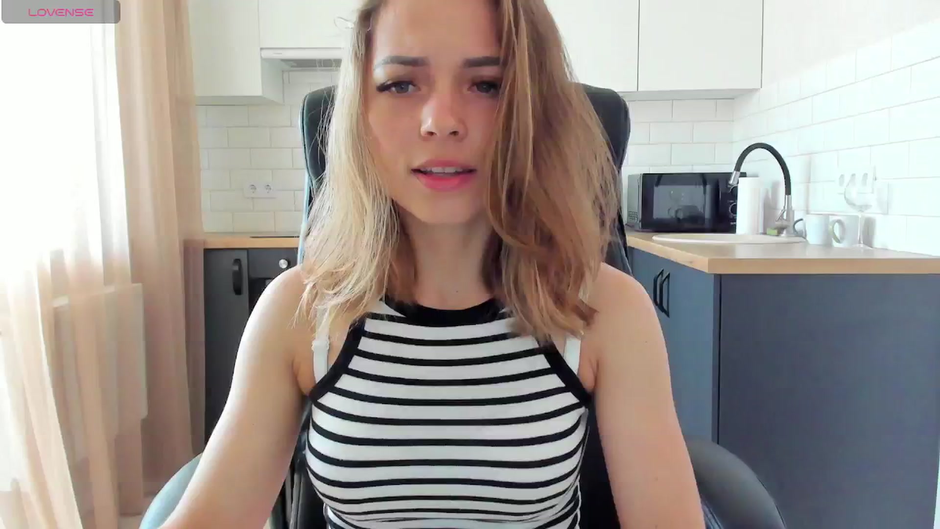 Gallery image thumbnail from MinionFriend_'s myfreecams stream on, 07/09/2024, 10:40 image 3 of 20
