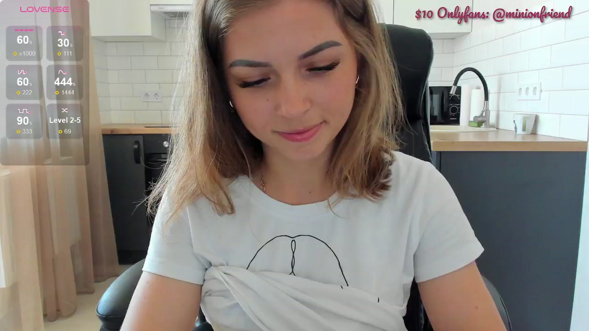 Gallery image thumbnail from MinionFriend_'s myfreecams stream on, 07/22/2024, 10:49 image 14 of 20
