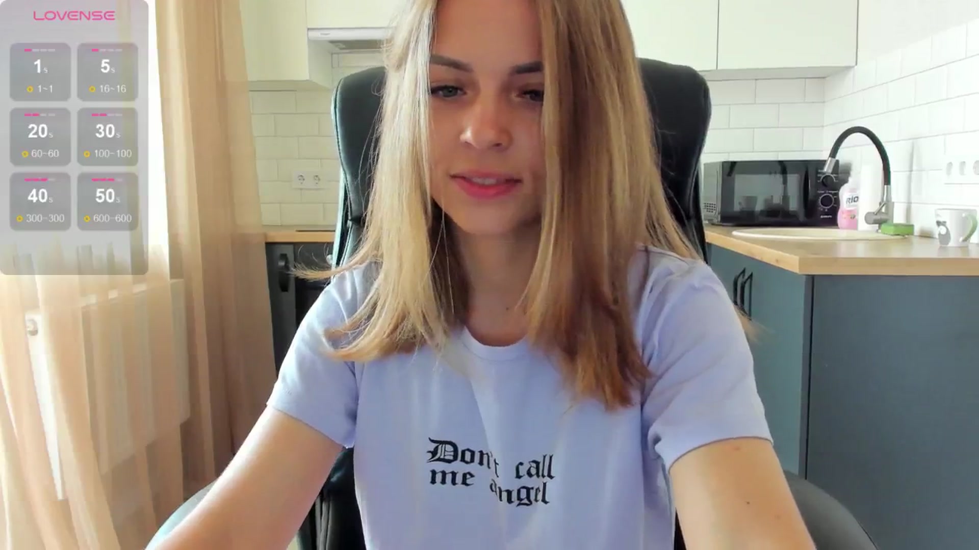 Gallery image thumbnail from MinionFriend_'s myfreecams stream on, 08/31/2024, 12:05 image 20 of 20