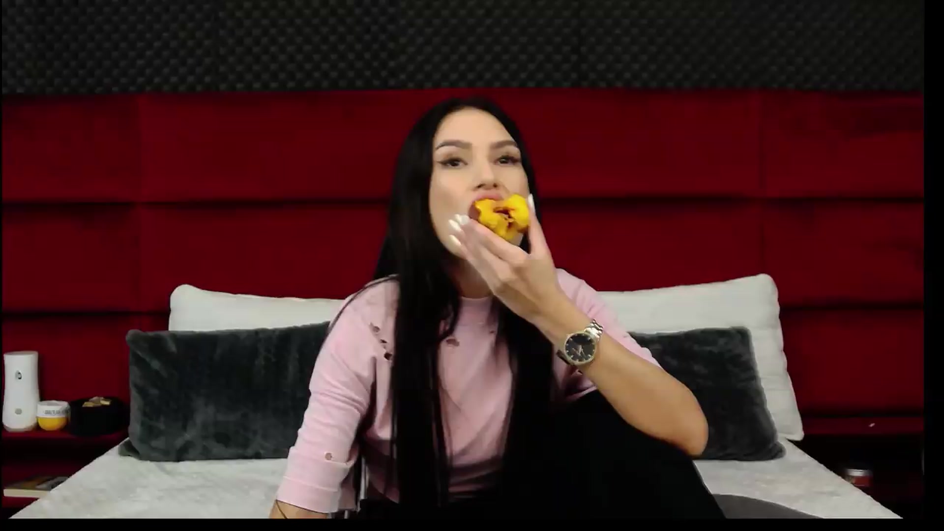 Gallery image thumbnail from Minion_A's myfreecams stream on, 08/26/2026, 20:47 image 6 of 20