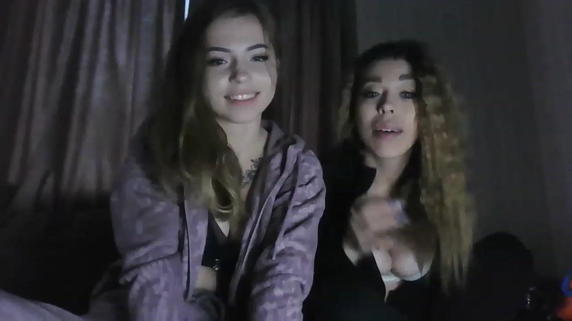Gallery image thumbnail from Minions_Party's myfreecams stream on, 11/27/2022, 11:45 image 3 of 20
