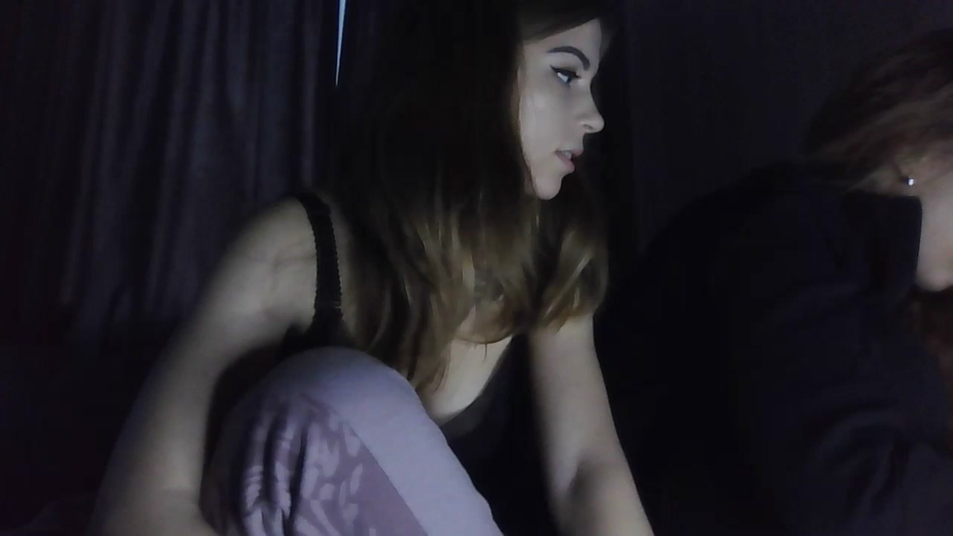 Gallery image thumbnail from Minions_Party's myfreecams stream on, 11/27/2022, 11:45 image 17 of 20
