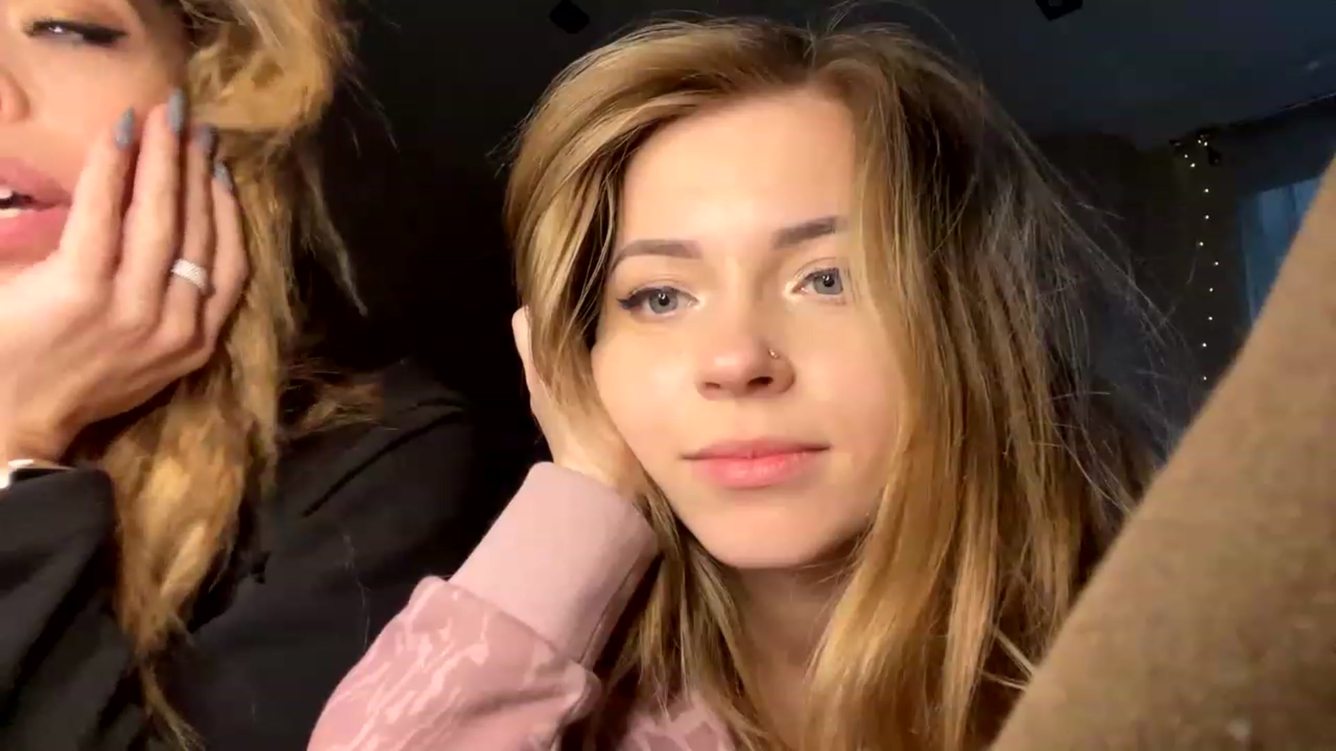 Gallery image thumbnail from Minions_Party's myfreecams stream on, 11/27/2022, 13:01 image 14 of 20