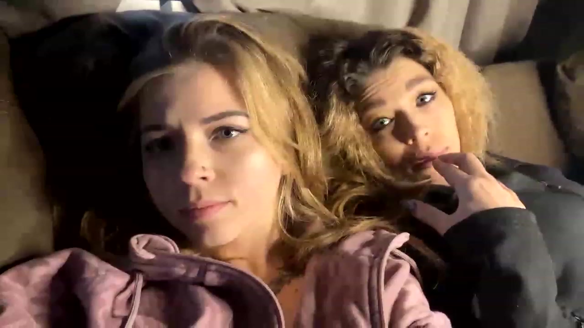 Gallery image thumbnail from Minions_Party's myfreecams stream on, 11/27/2022, 13:40 image 1 of 20