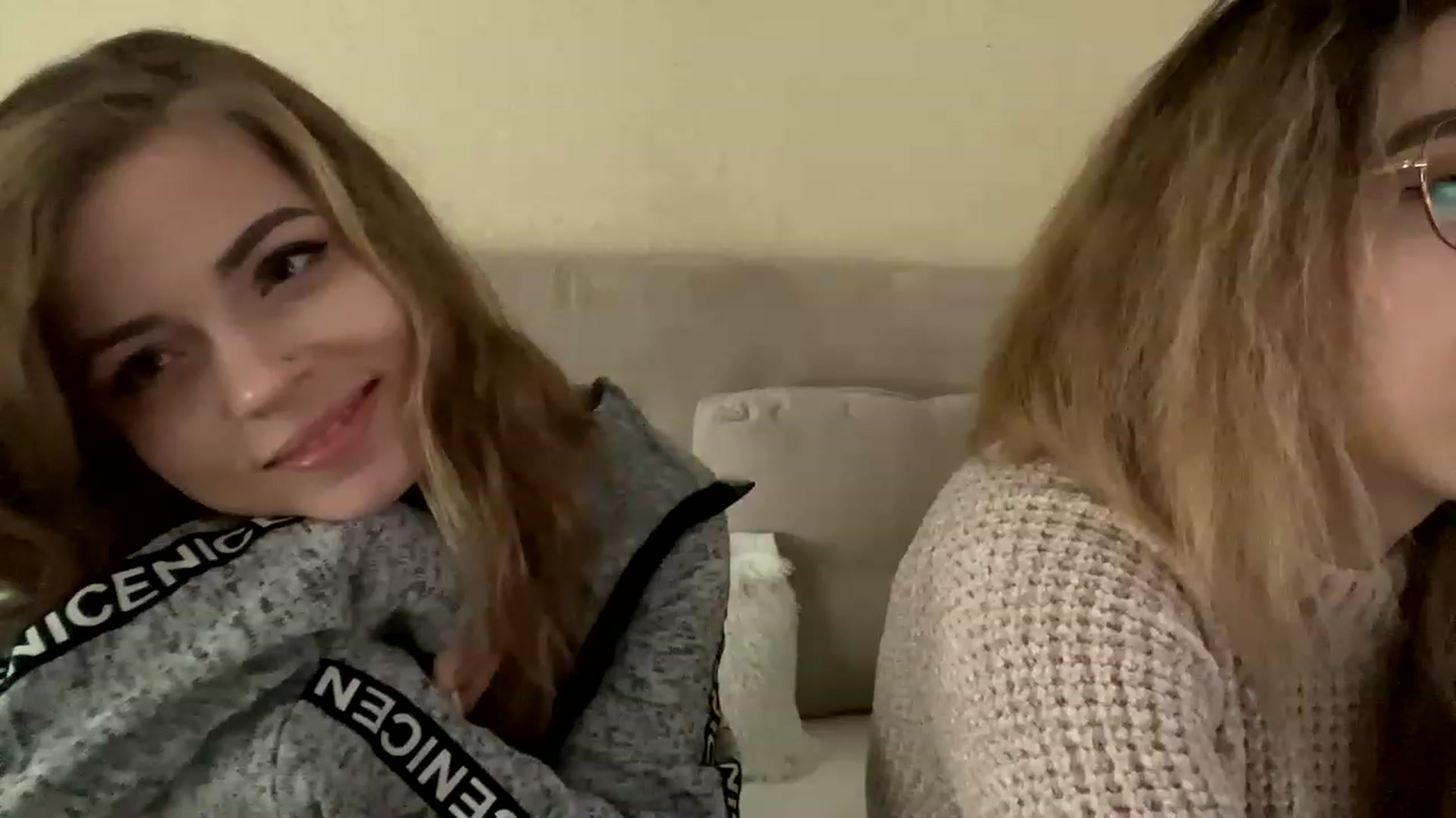 Gallery image thumbnail from Minions_Party's myfreecams stream on, 11/28/2022, 11:09 image 13 of 20