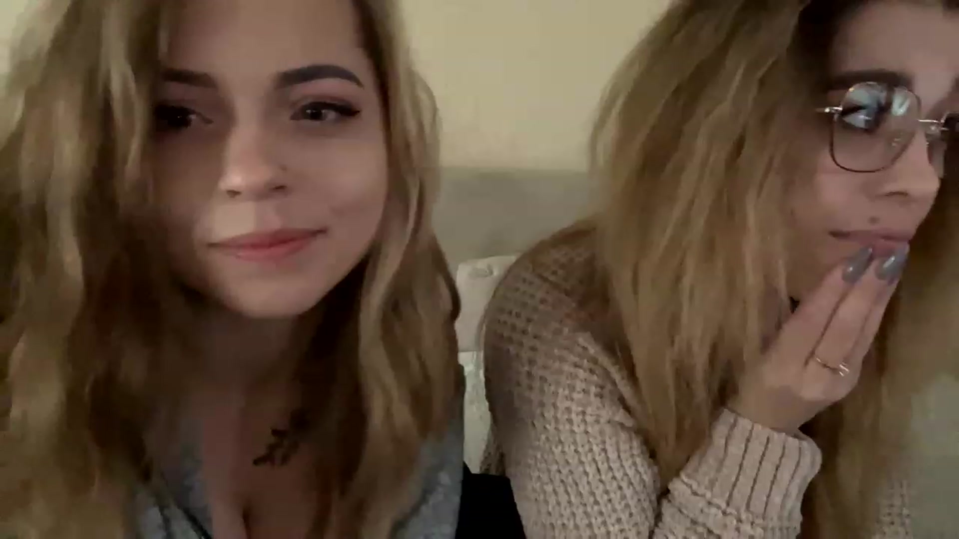 Gallery image thumbnail from Minions_Party's myfreecams stream on, 11/28/2022, 11:09 image 9 of 20