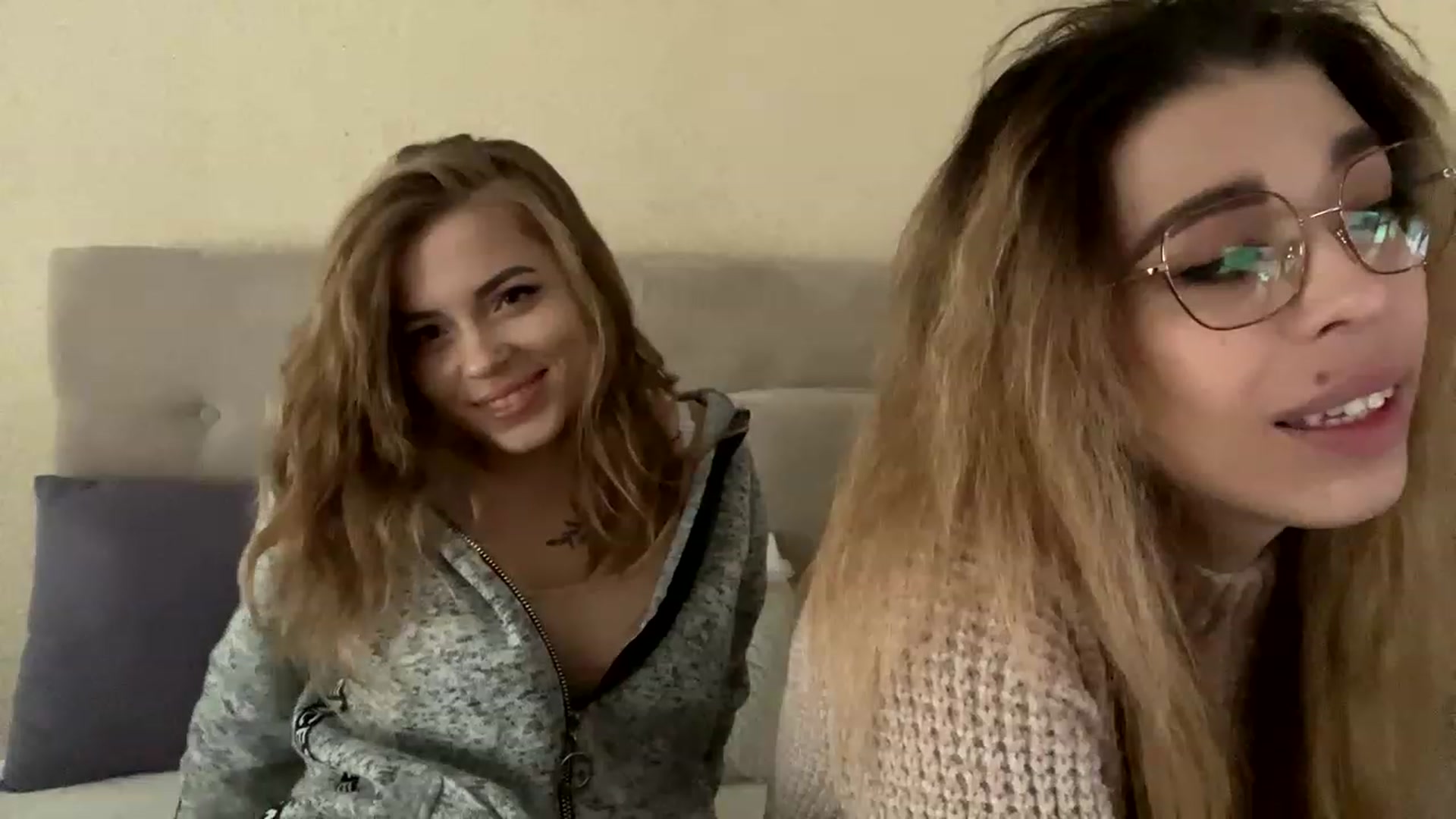 Gallery image thumbnail from Minions_Party's myfreecams stream on, 11/28/2022, 11:09 image 7 of 20