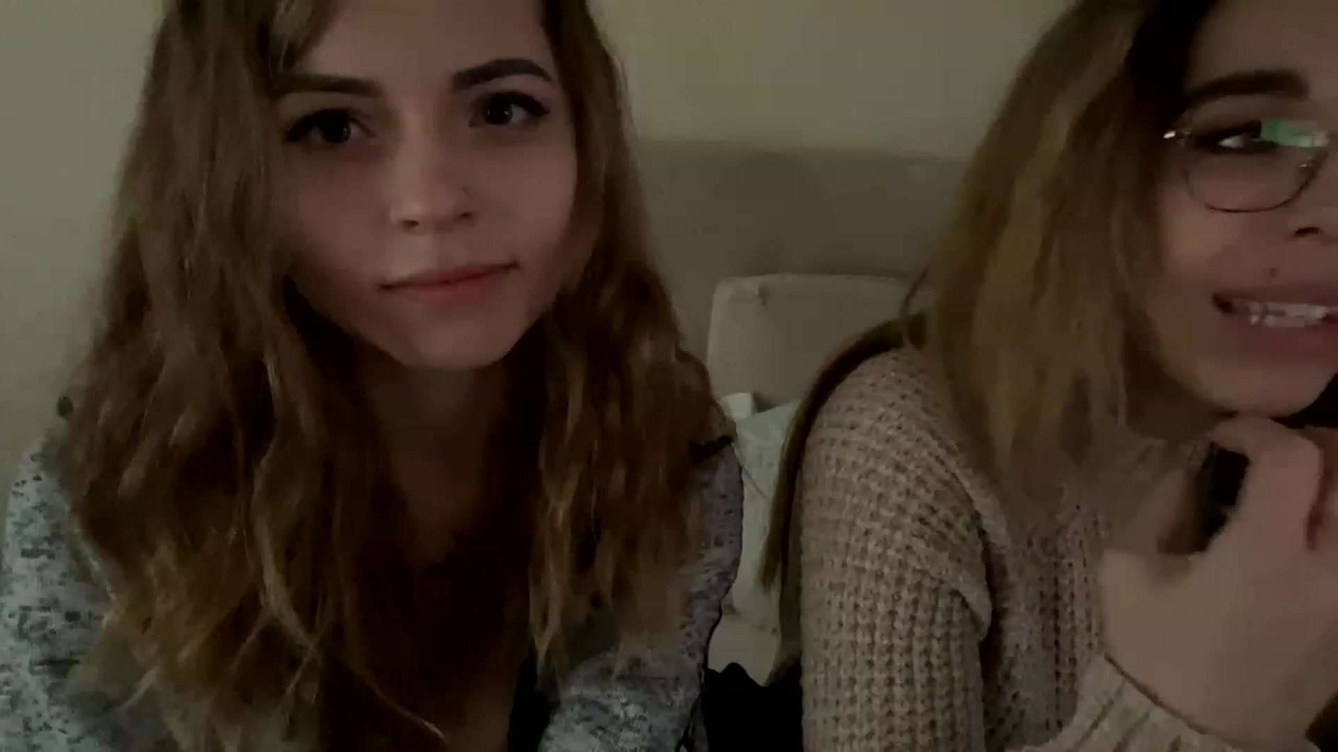 Gallery image thumbnail from Minions_Party's myfreecams stream on, 11/28/2022, 12:12 image 5 of 20