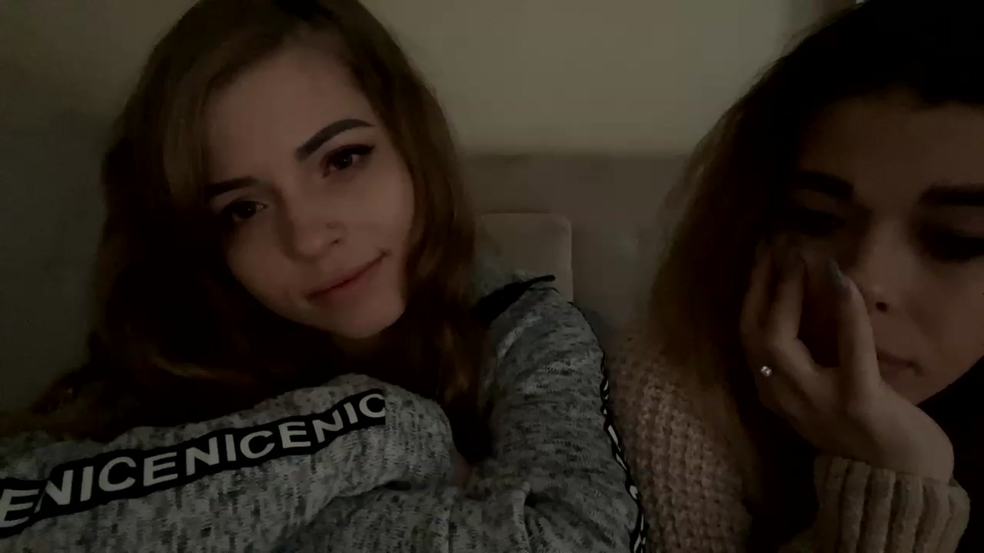 Gallery image thumbnail from Minions_Party's myfreecams stream on, 11/28/2022, 12:12 image 20 of 20