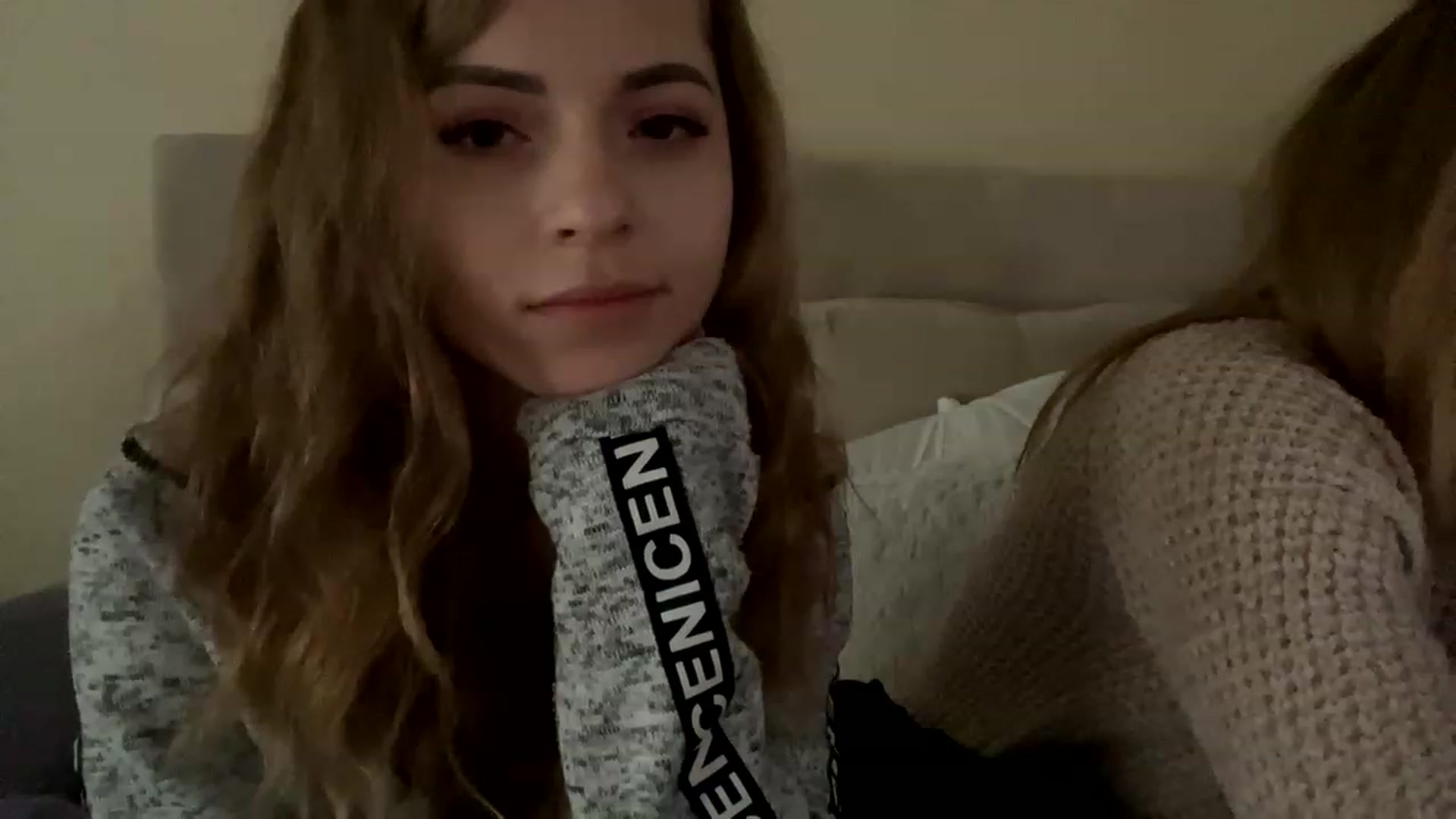 Gallery image thumbnail from Minions_Party's myfreecams stream on, 11/28/2022, 12:12 image 4 of 20