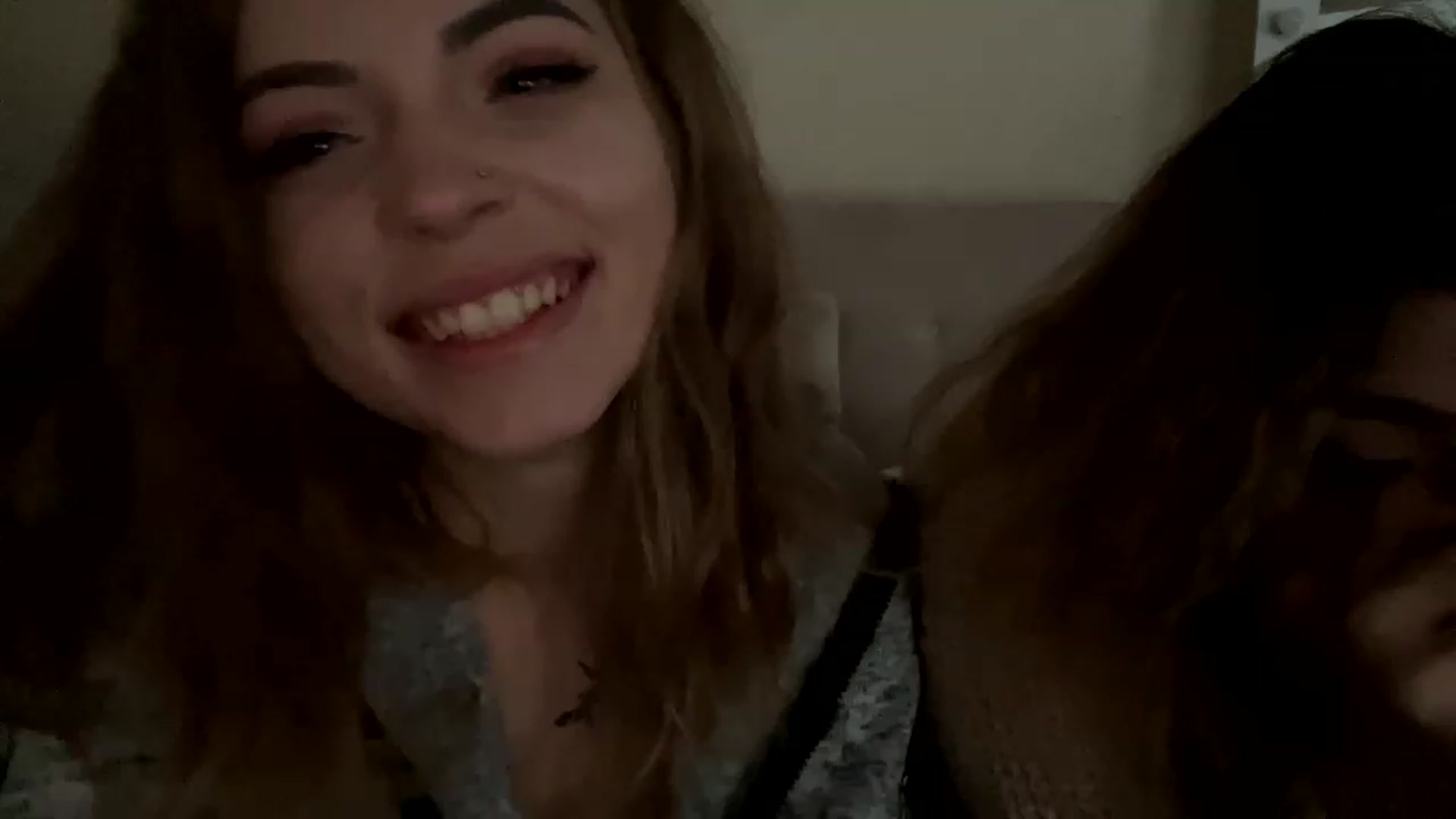 Gallery image thumbnail from Minions_Party's myfreecams stream on, 11/28/2022, 12:36 image 8 of 20