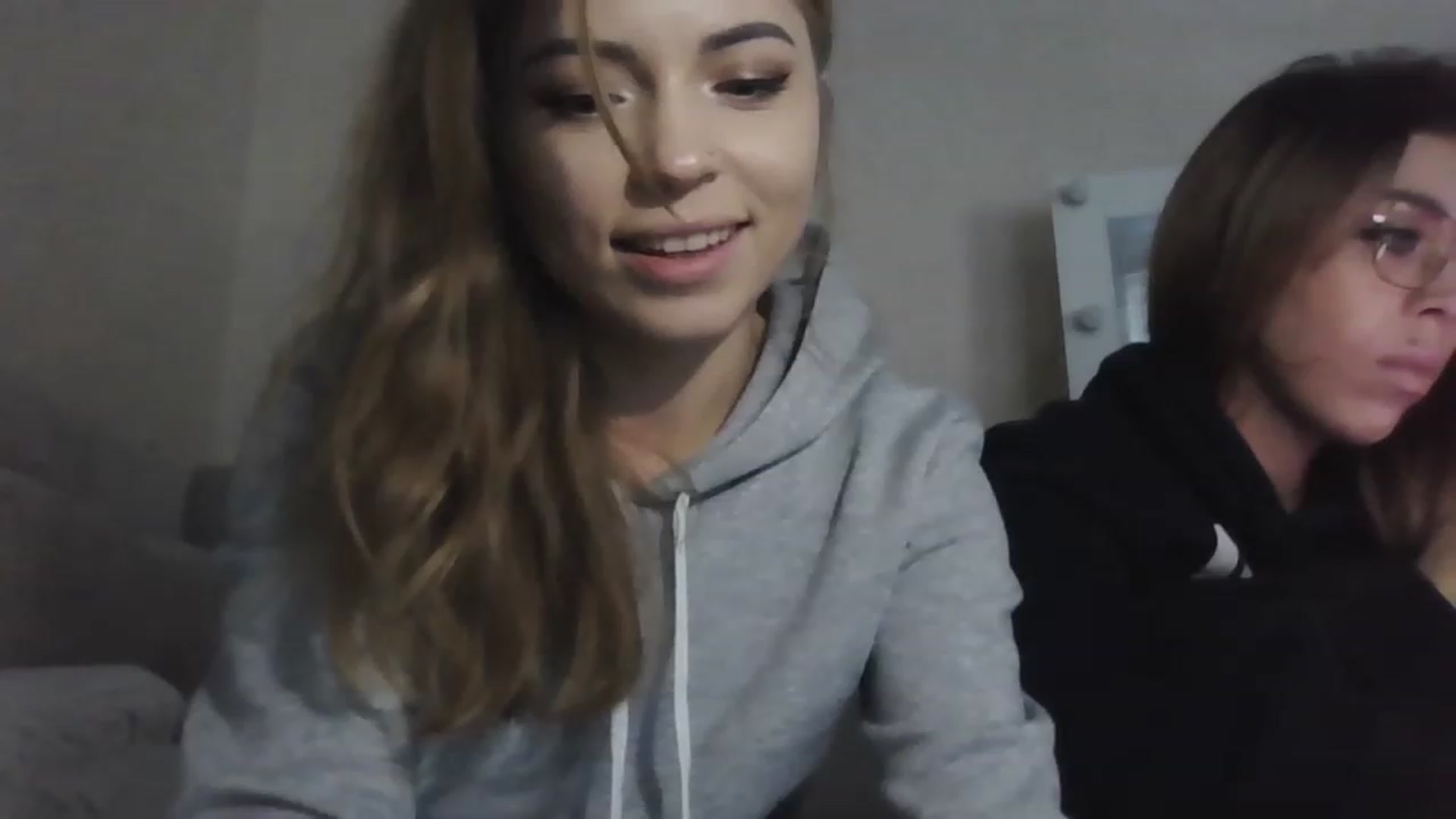 Gallery image thumbnail from Minions_Party's myfreecams stream on, 11/29/2022, 11:23 image 2 of 20
