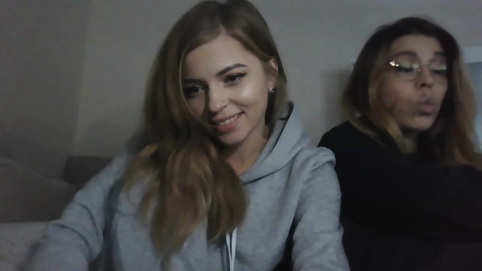Gallery image thumbnail from Minions_Party's myfreecams stream on, 11/29/2022, 11:23 image 13 of 20