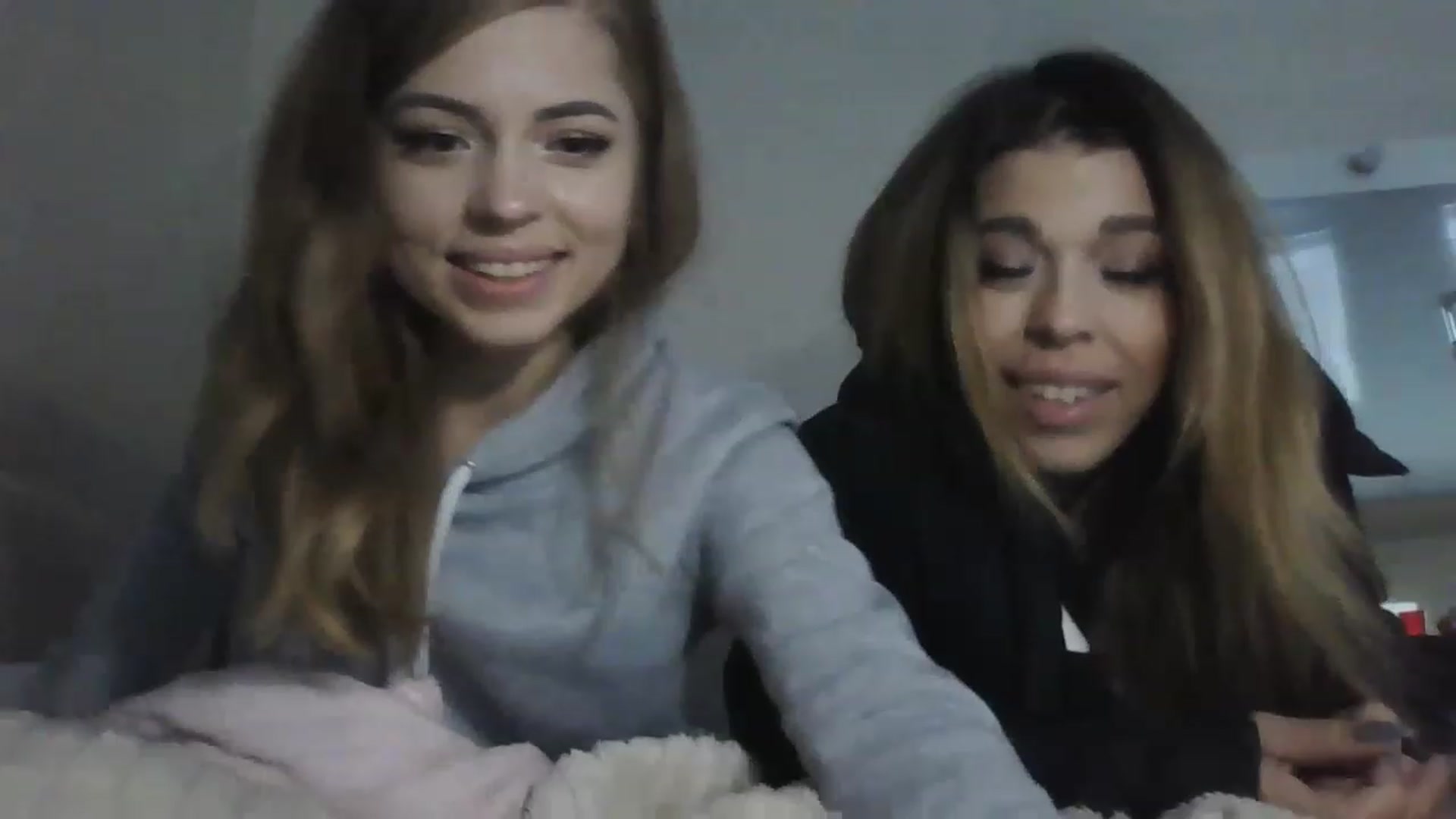Gallery image thumbnail from Minions_Party's myfreecams stream on, 11/29/2022, 11:55 image 14 of 20