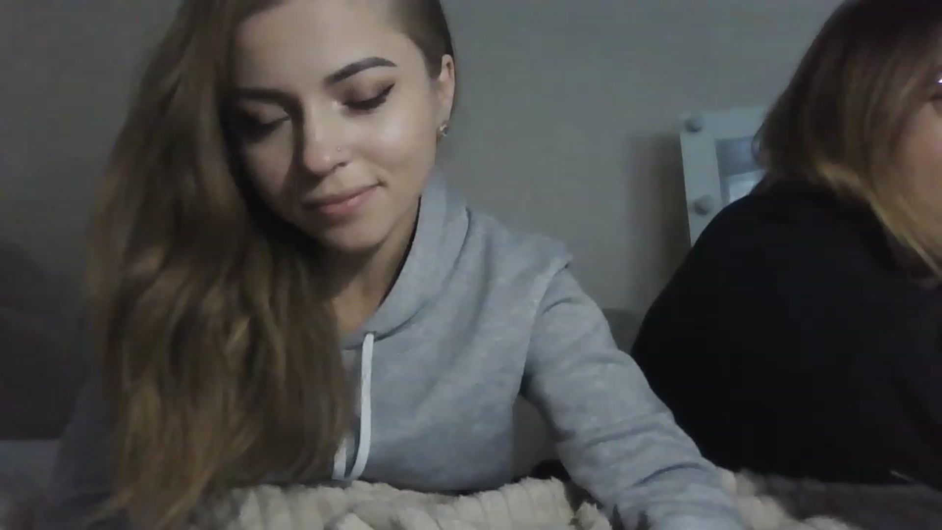 Gallery image thumbnail from Minions_Party's myfreecams stream on, 11/29/2022, 12:15 image 18 of 20