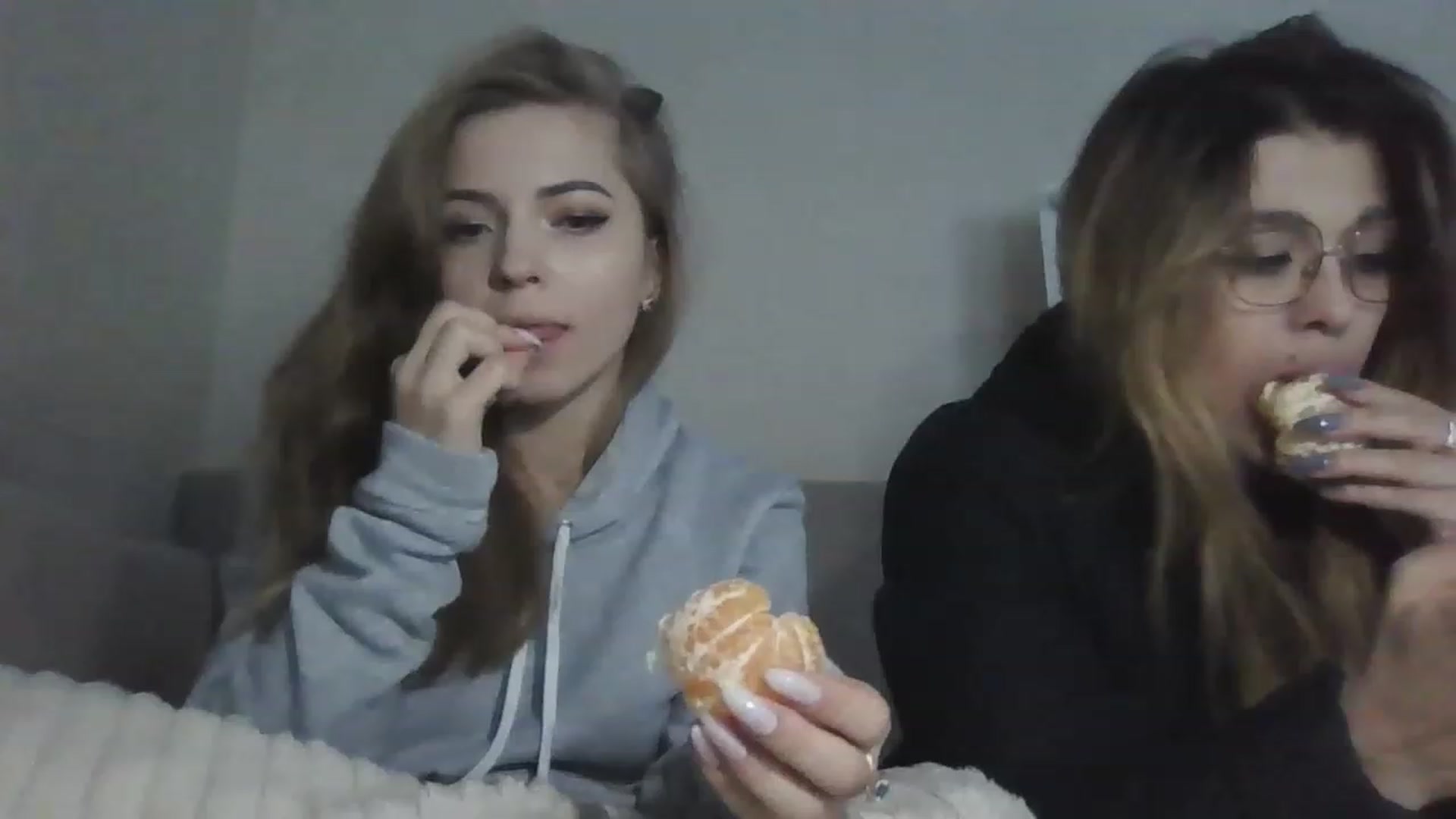 Gallery image thumbnail from Minions_Party's myfreecams stream on, 11/29/2022, 12:15 image 13 of 20