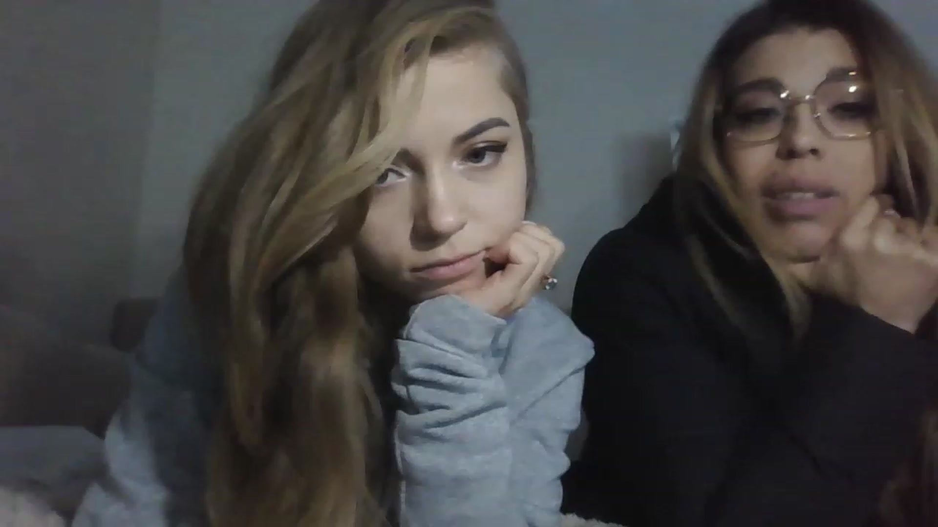 Gallery image thumbnail from Minions_Party's myfreecams stream on, 11/29/2022, 12:15 image 8 of 20