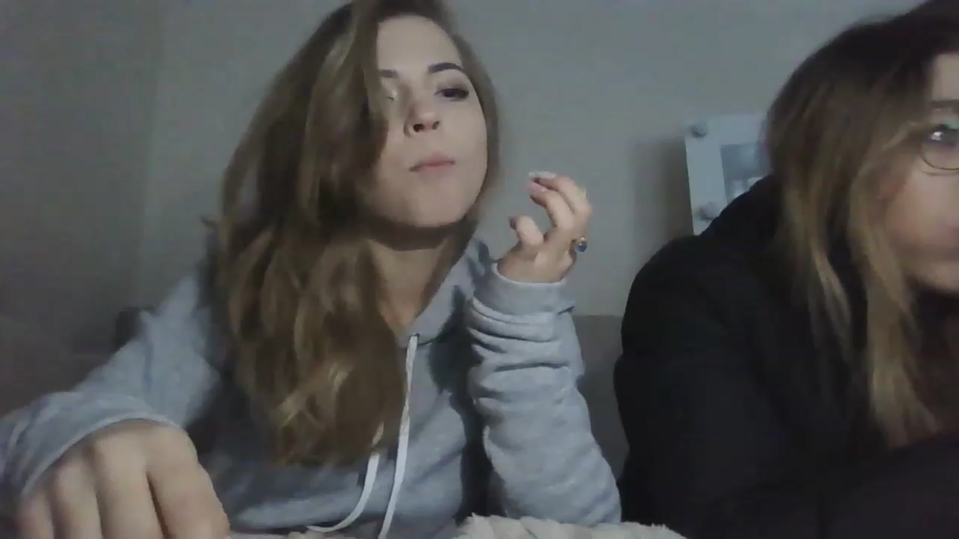 Gallery image thumbnail from Minions_Party's myfreecams stream on, 11/29/2022, 12:15 image 15 of 20