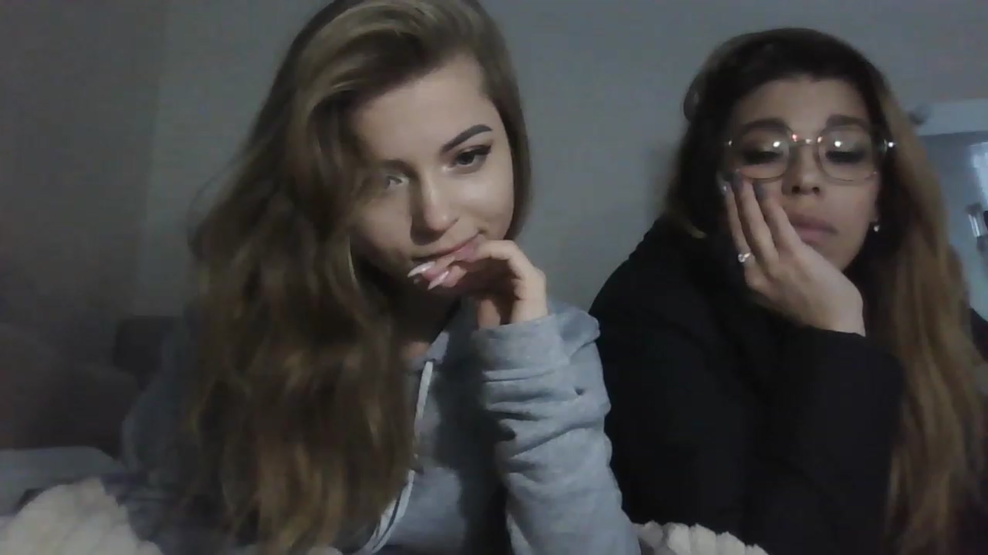 Gallery image thumbnail from Minions_Party's myfreecams stream on, 11/29/2022, 12:35 image 3 of 20