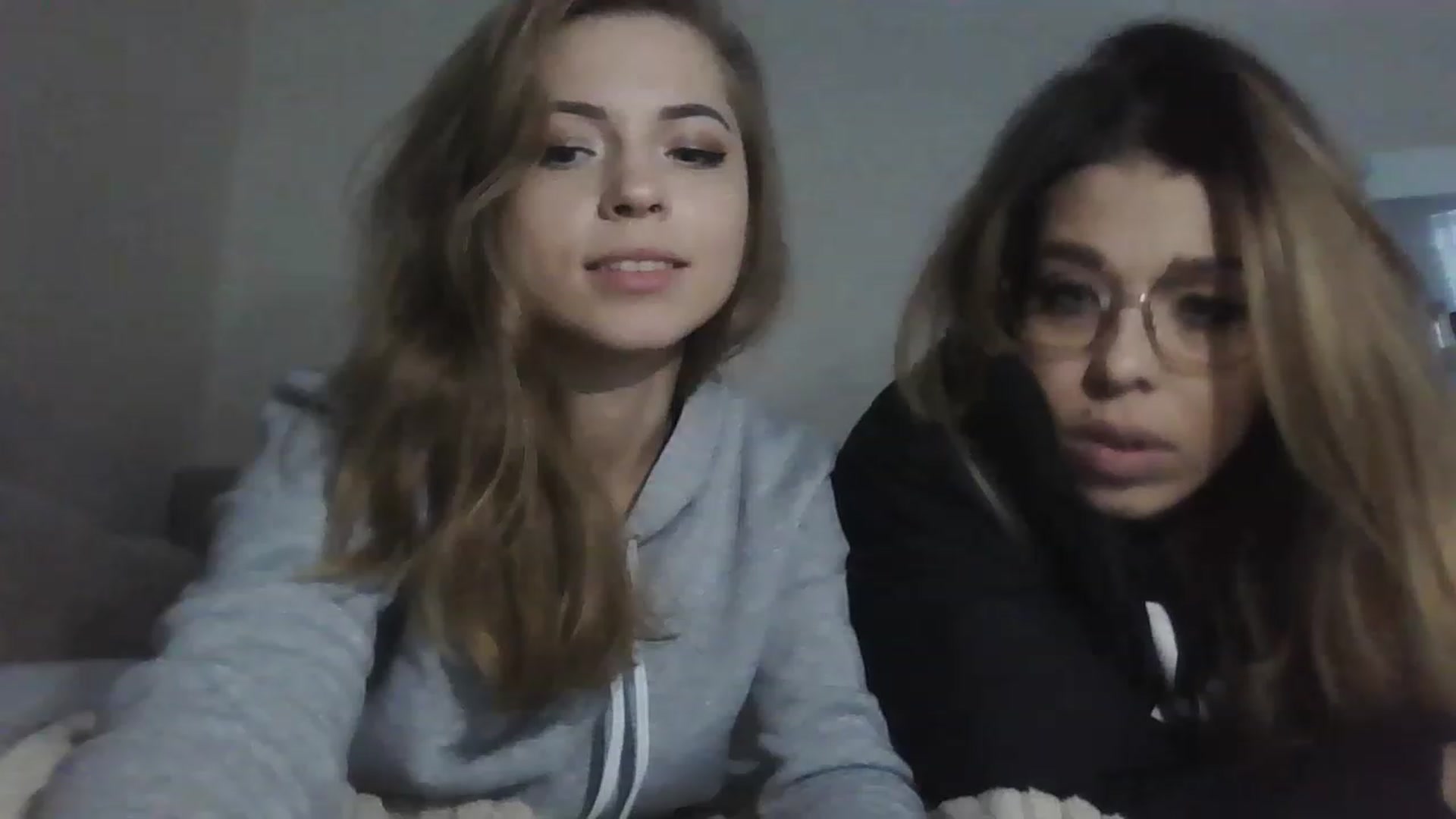 Gallery image thumbnail from Minions_Party's myfreecams stream on, 11/29/2022, 12:35 image 4 of 20