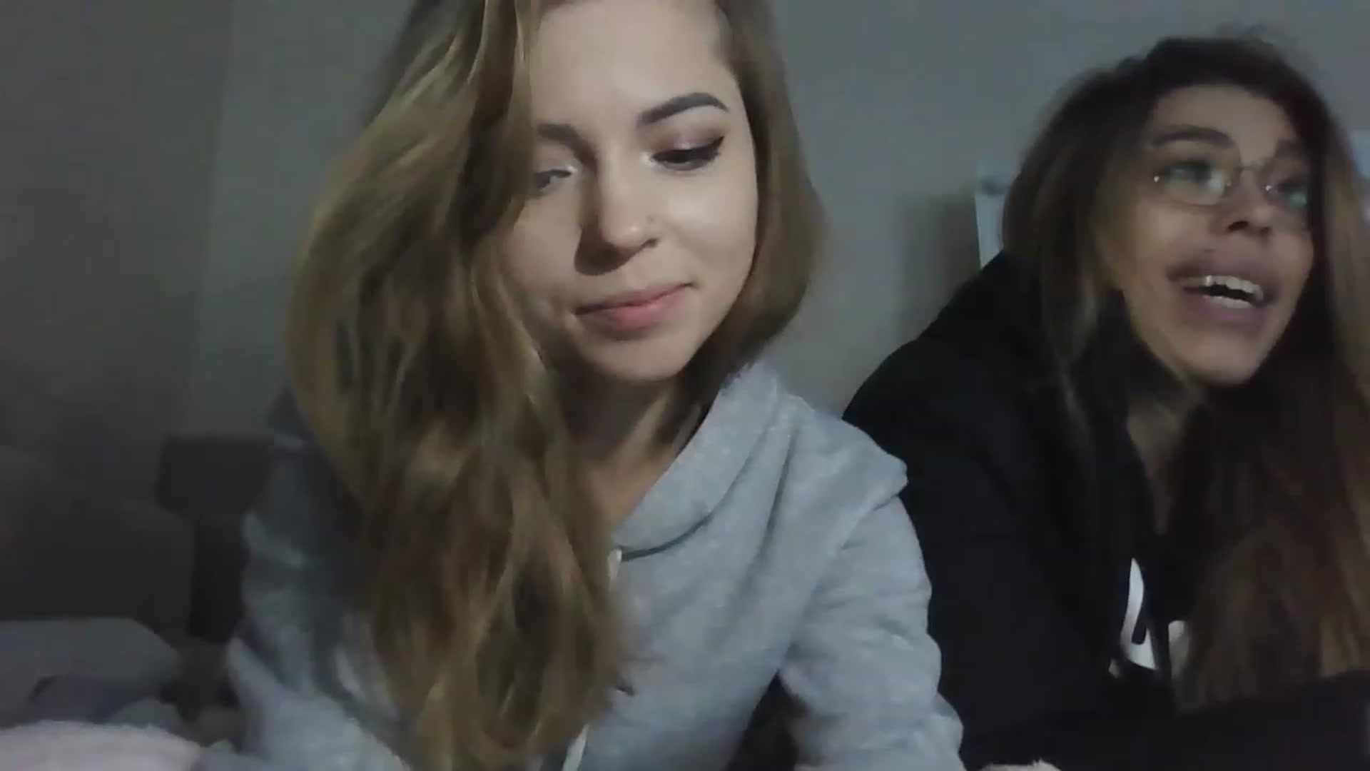 Gallery image thumbnail from Minions_Party's myfreecams stream on, 11/29/2022, 12:35 image 5 of 20