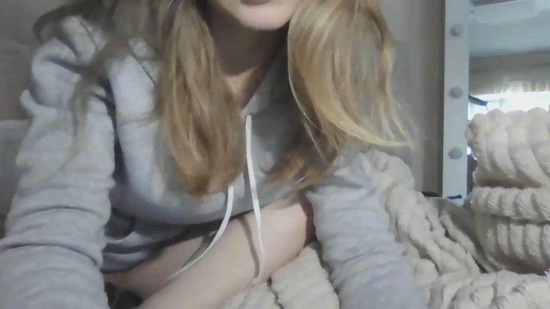 Gallery image thumbnail from Minions_Party's myfreecams stream on, 11/29/2022, 12:35 image 19 of 20
