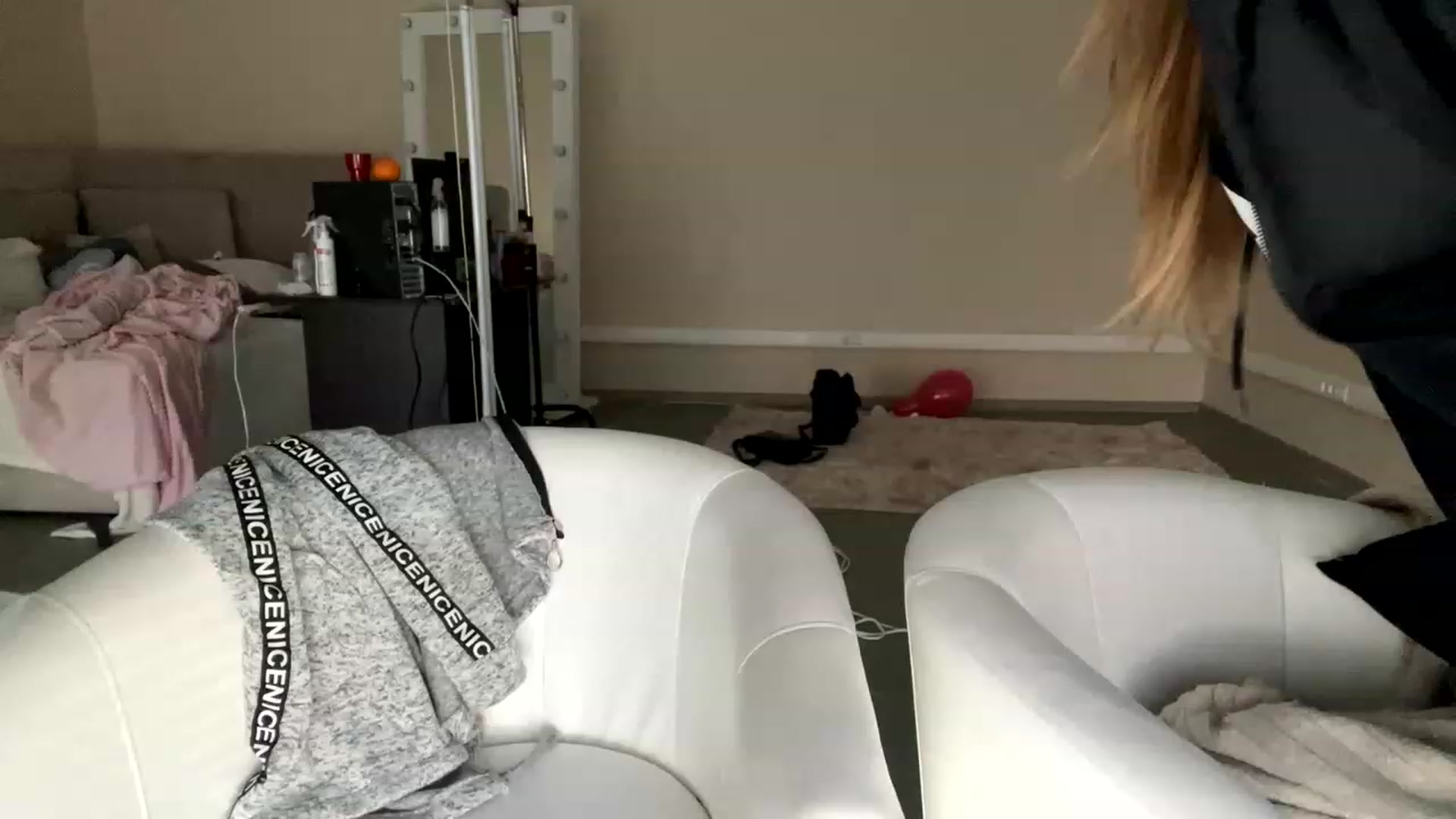 Gallery image thumbnail from Minions_Party's myfreecams stream on, 11/29/2022, 13:00 image 1 of 20