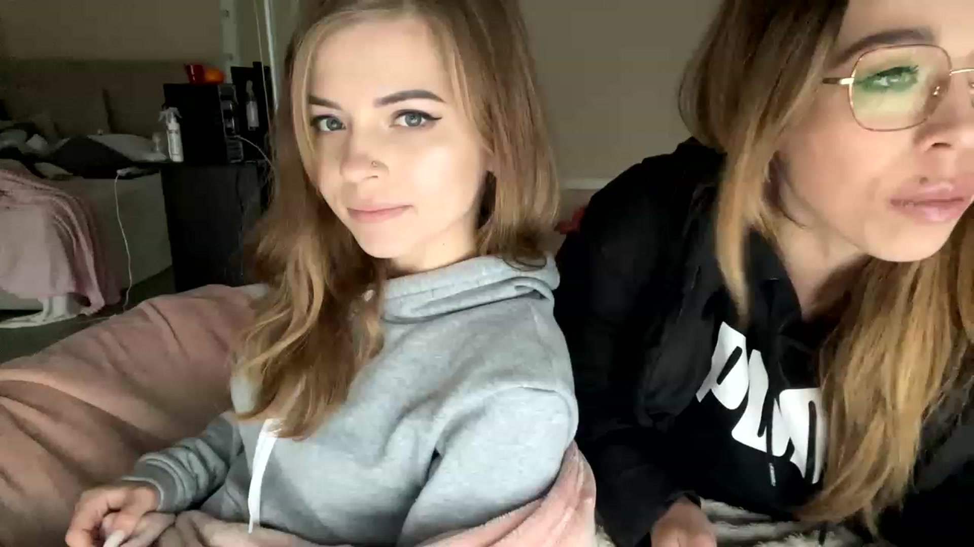 Gallery image thumbnail from Minions_Party's myfreecams stream on, 11/29/2022, 13:54 image 2 of 20