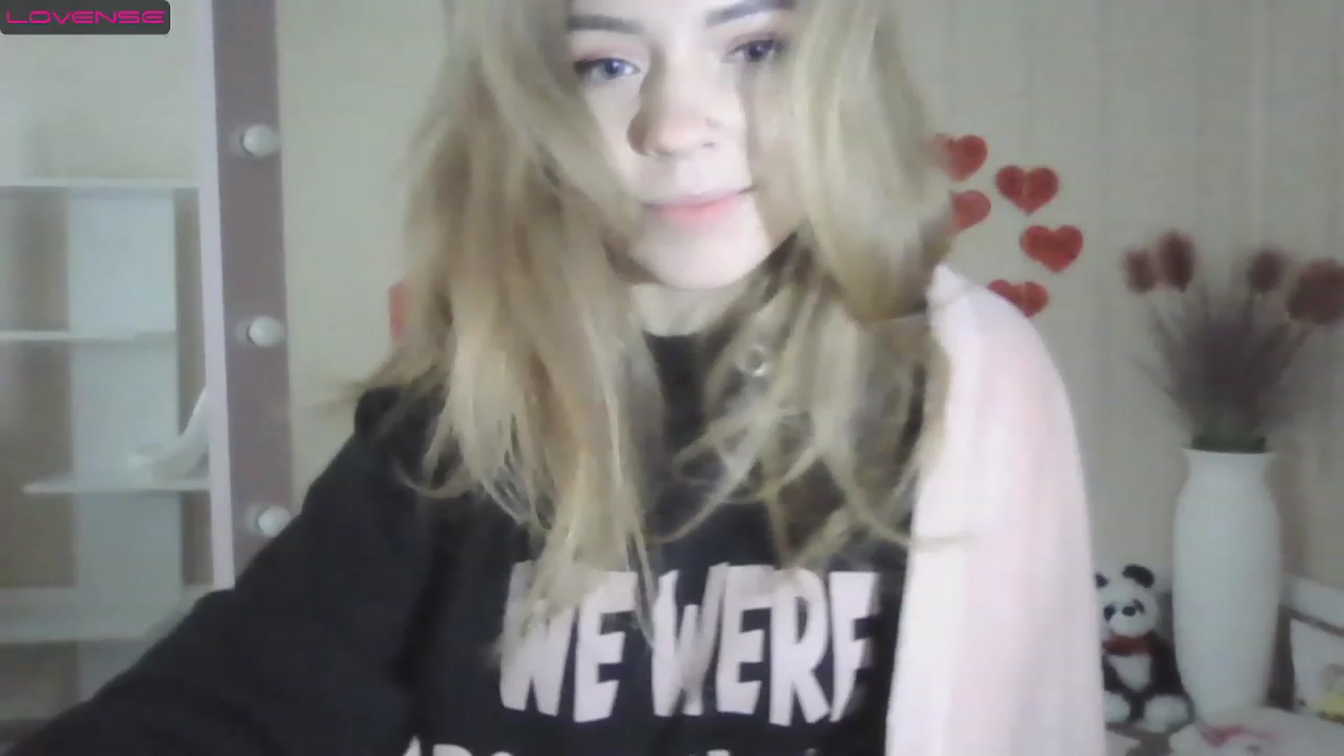 Gallery image thumbnail from Minions_Party's myfreecams stream on, 12/01/2022, 11:32 image 1 of 20